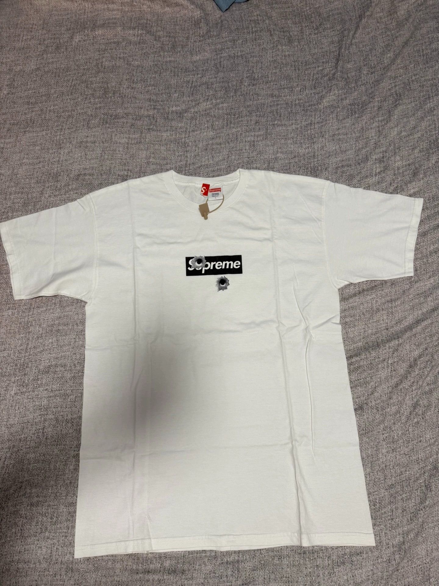 Supreme Supreme Bullet Hole Shibuya Box Logo Tee Size L Size US L / EU 52-54 / 3 - 4 Thumbnail