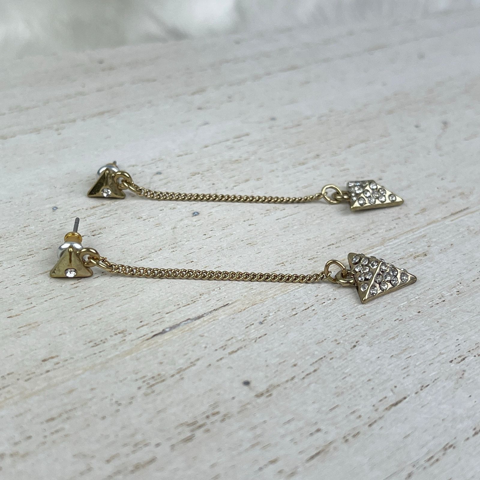 Other Dainty Gold Tone Rhinestone Arrow Dangle Earrings Festival Size ONE SIZE - 7 Thumbnail