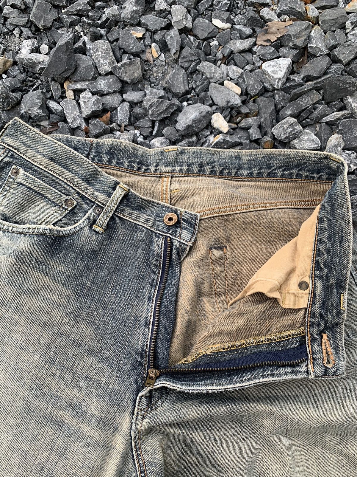 Edwin VINTAGE EDWIN 505Z SELVEDGE RUSTY JAPANESE DISTRESSED DENIM Size US 34 / EU 50 - 16 Thumbnail