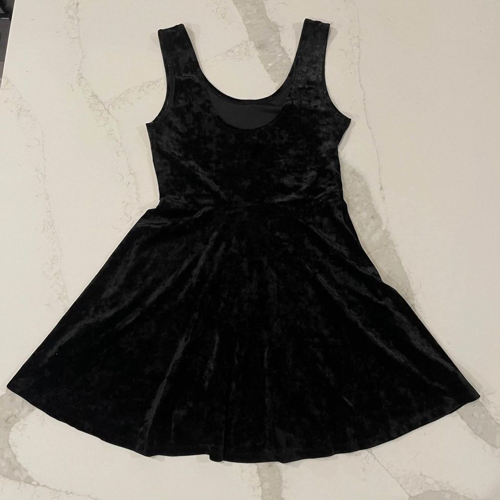 Forever 21 Forever 21 Velvet Skater Mini Dress Women's Med y2k Babydoll Size M / US 6-8 / IT 42-44 - 6 Thumbnail