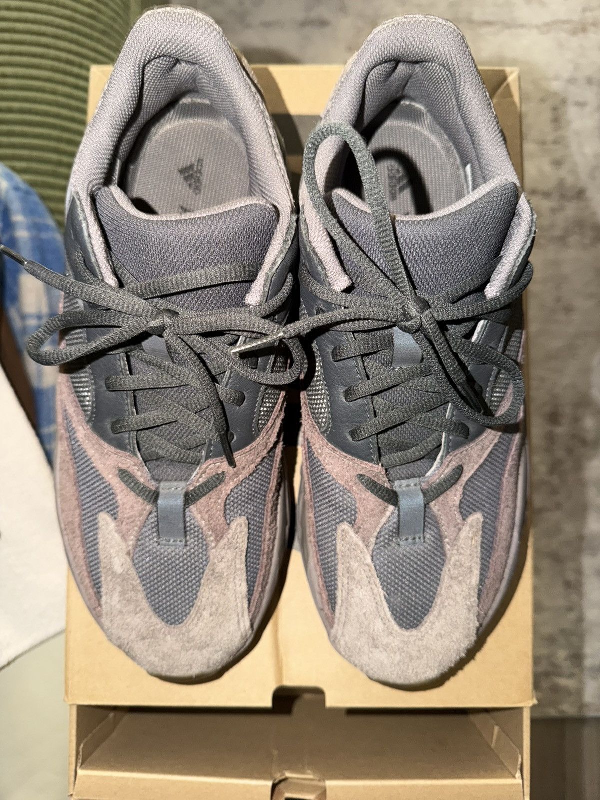 Yeezy Yeezy 700 Mauve Size US 11 / EU 44 - 3 Thumbnail