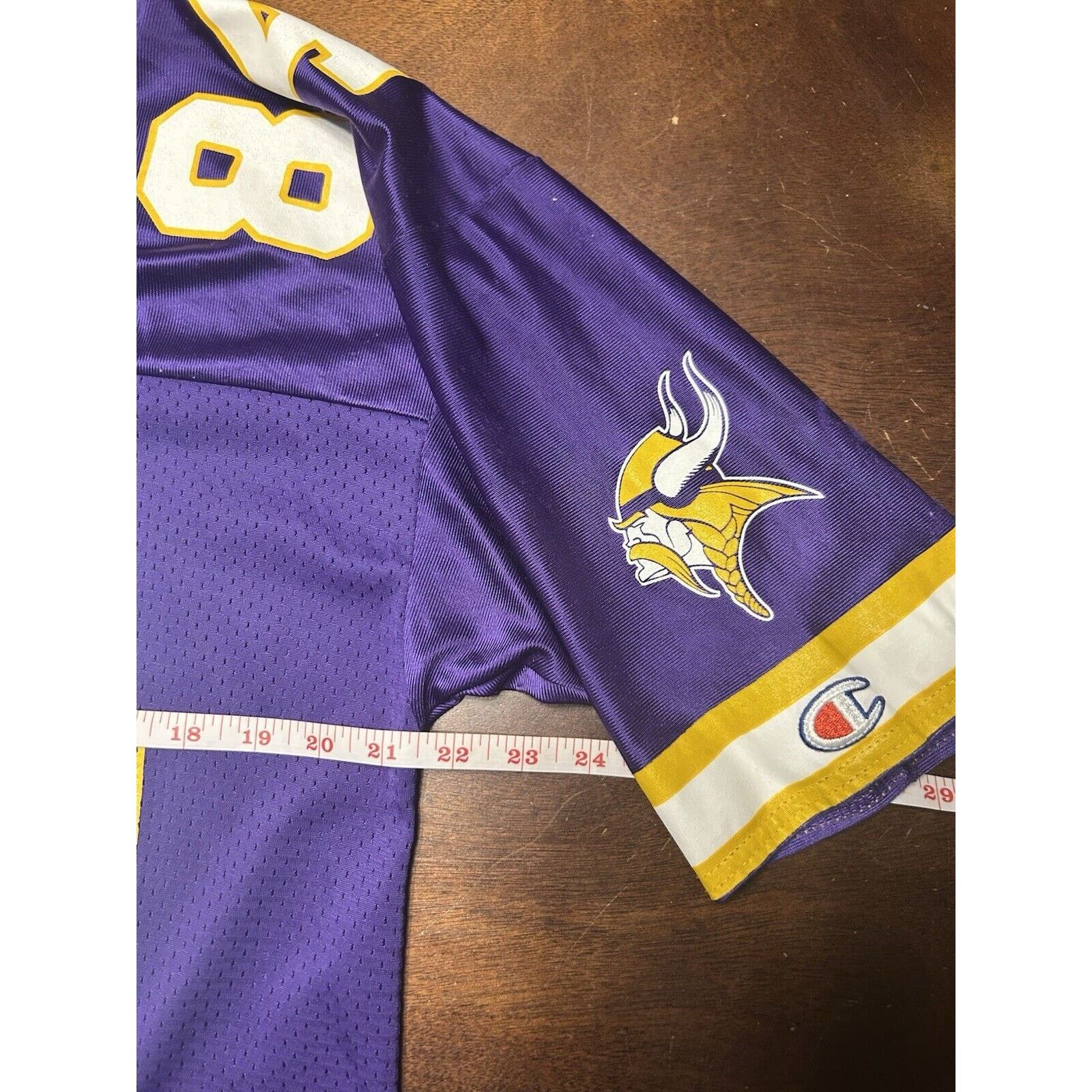 Champion VTG Y2K Randy Moss #84 Minnesota Vikings Champion NFL Jersey Size US L / EU 52-54 / 3 - 6 Thumbnail