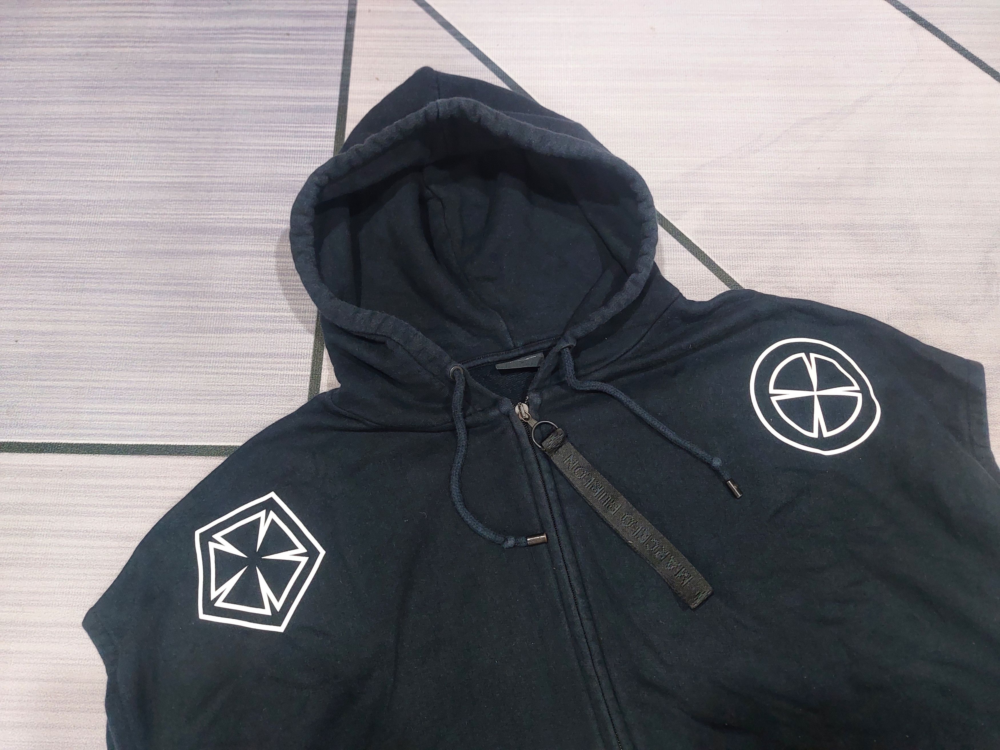 Marcelo Burlon OVERSIZED SLEVELESS HOODIE MARCELO BURLON Size US L / EU 52-54 / 3 - 6 Thumbnail