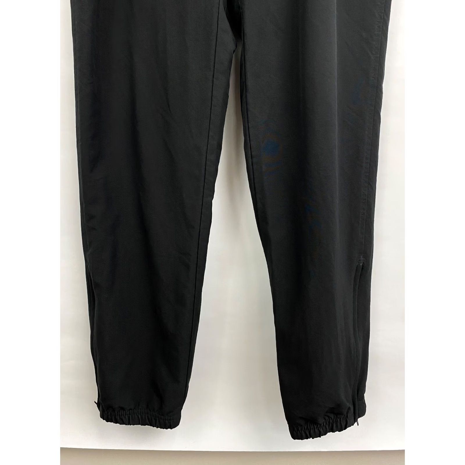 Nike VINTAGE Nike Nylon Track Pants M Black Mens | 90s Y2K Rare Retro Hype, Activewear, Pants, Regular, Size M, Black, Nylon, 90s, Mens Size US 31 - 4 Thumbnail