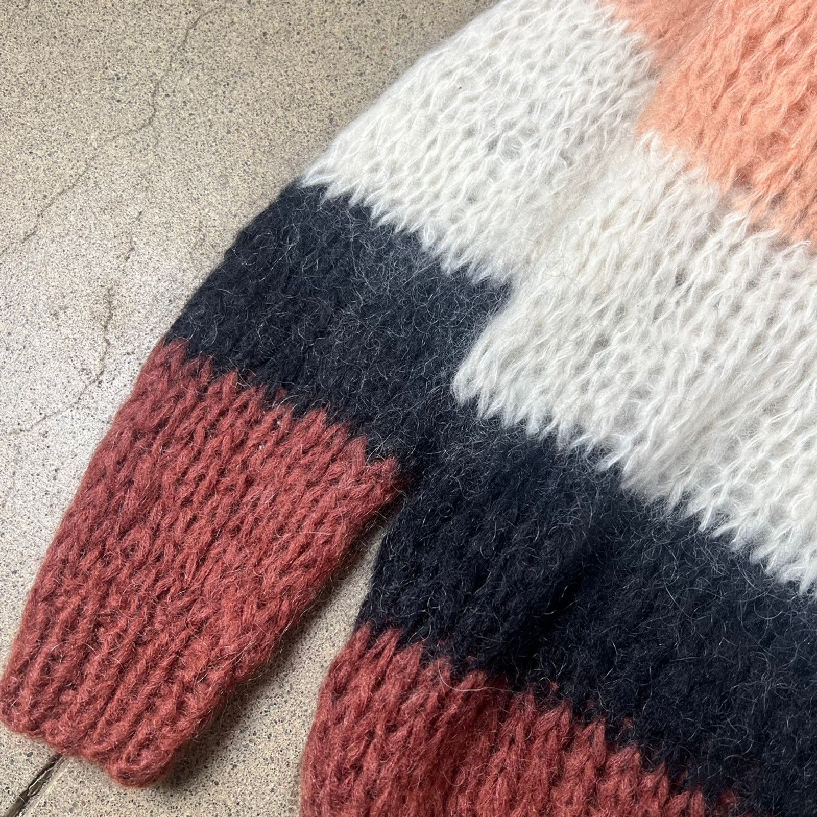 Designer Punk mohair loose knit sweater Maiami ($450 MSRP) Size M / US 6-8 / IT 42-44 - 2 Thumbnail