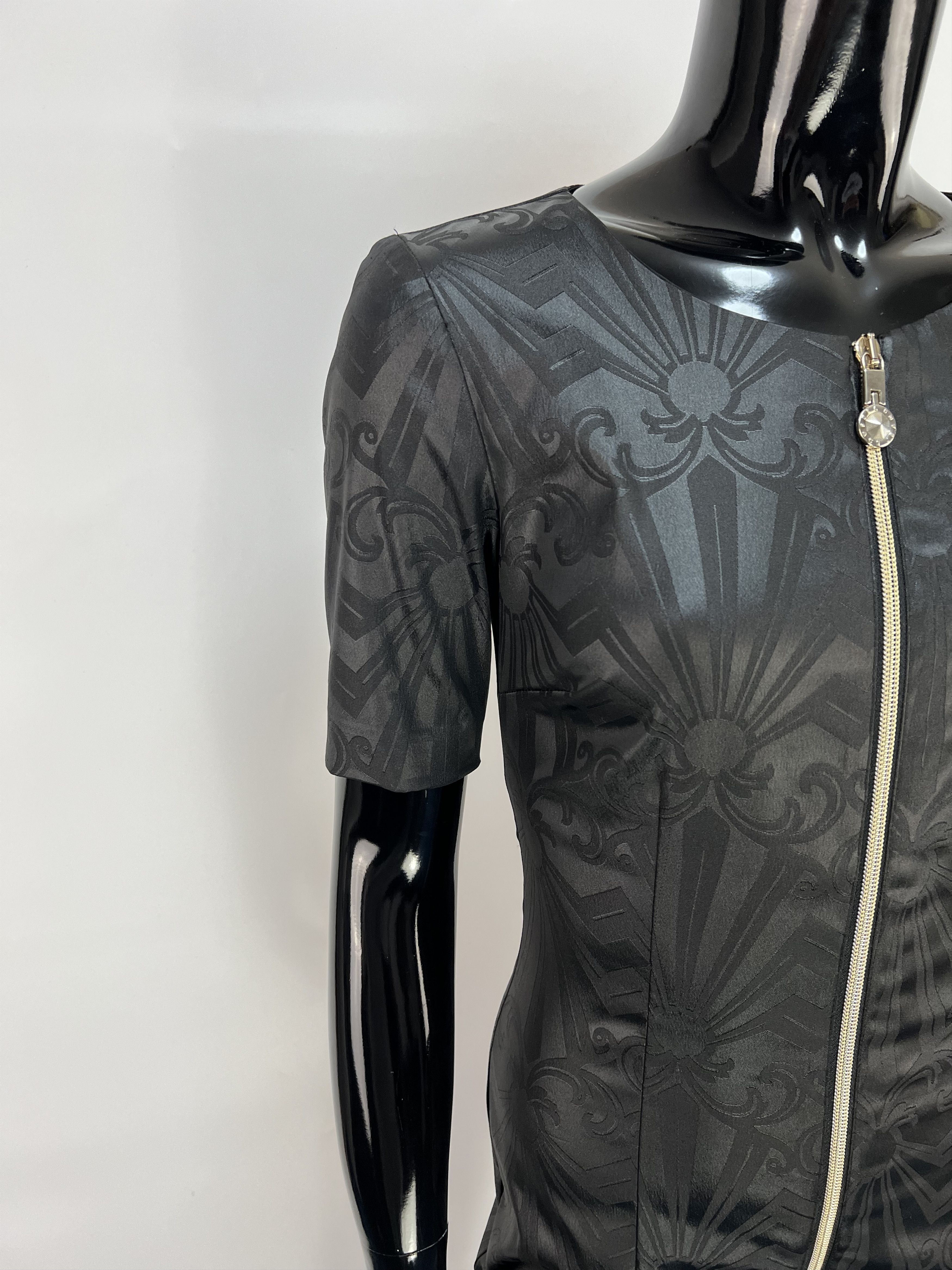 Versace Jeans Couture Versace Jeans Full Zip Short Dress Size XS Size XS / US 0-2 / IT 36-38 - 4 Thumbnail