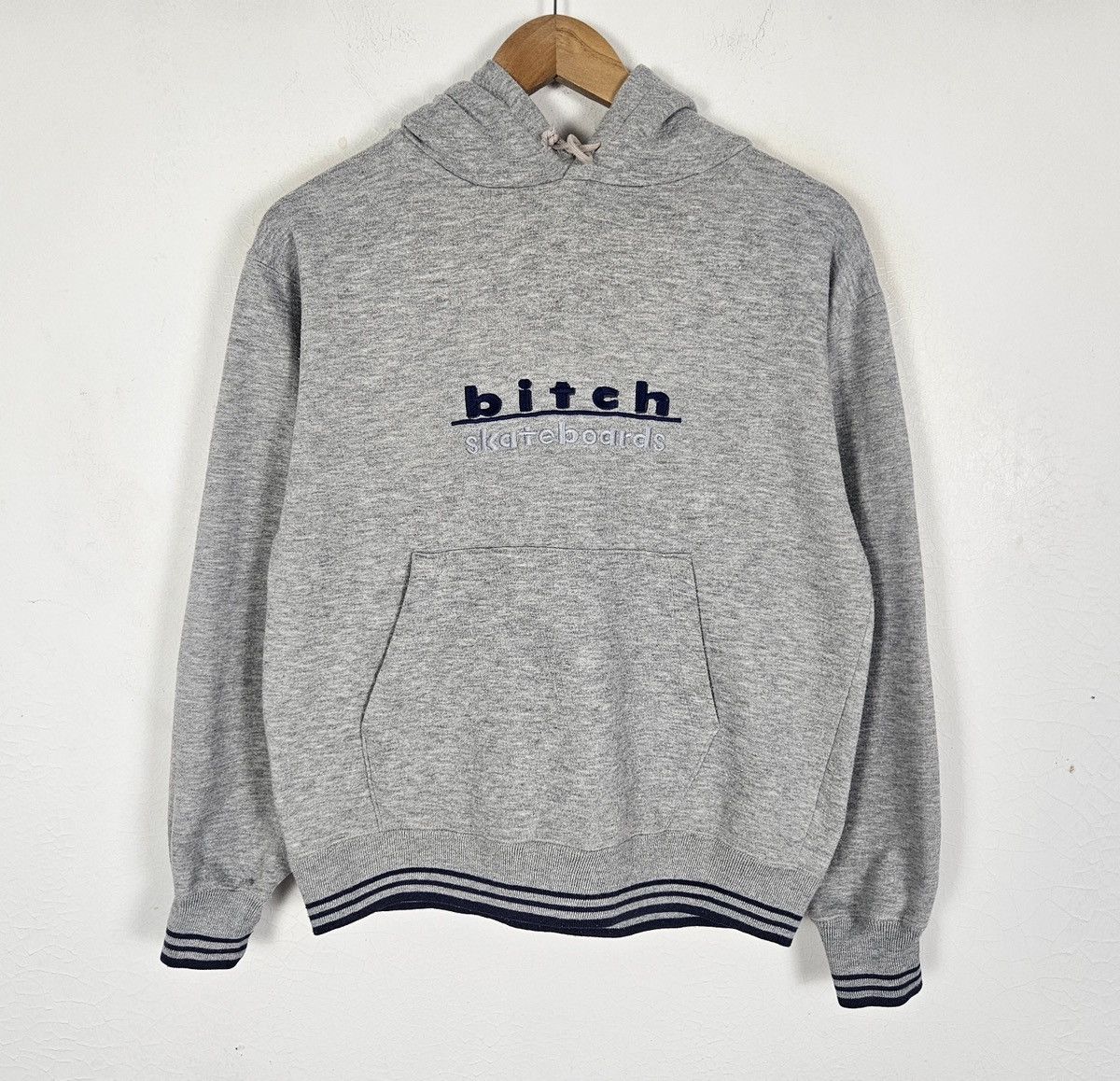 Hook-Ups Vintage Bitch Skateboard Streetwear 90s hoodie sweater Size US M / EU 48-50 / 2 - 3 Thumbnail