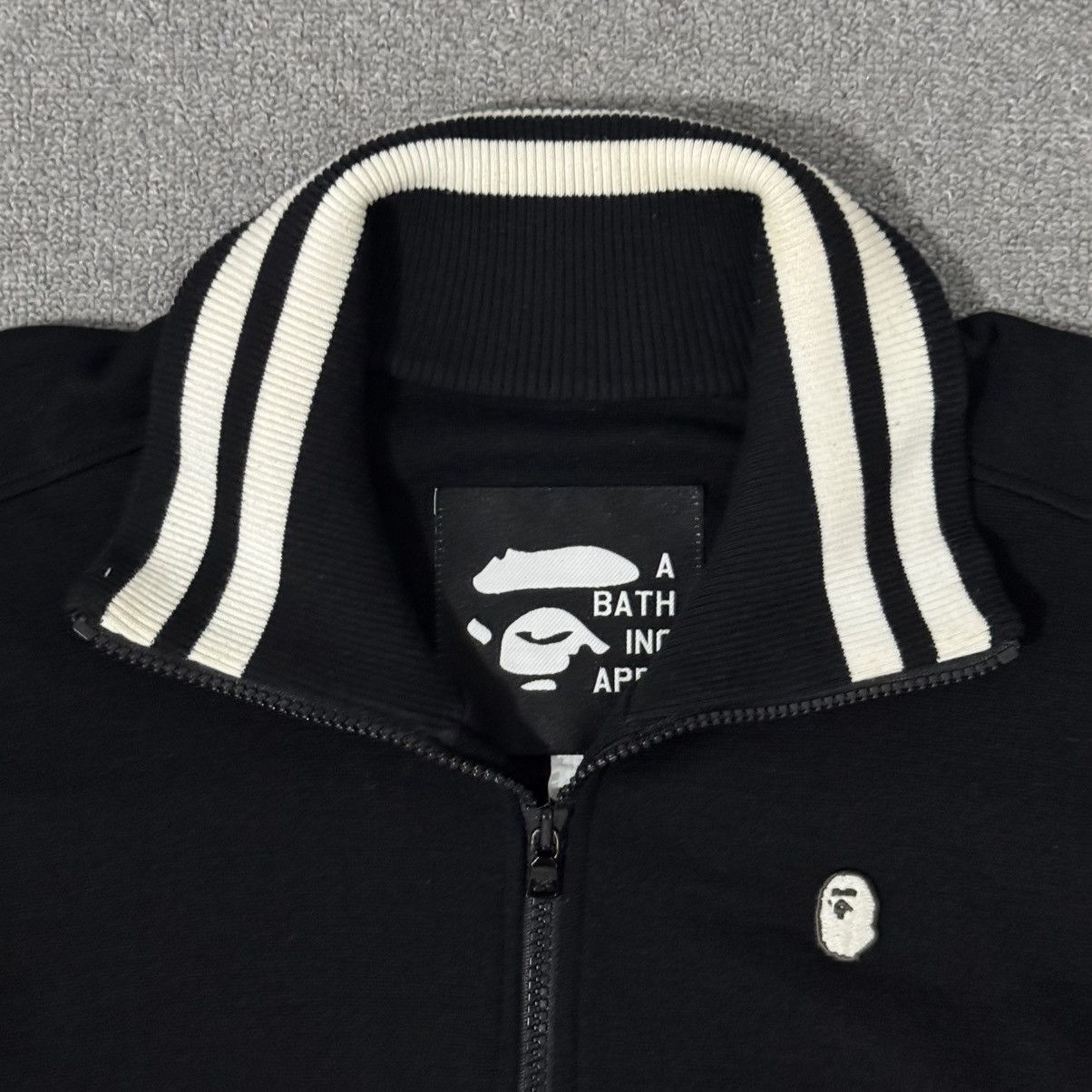 Bape OG Bape - Vintage - 2004 Line Rib Track Jacket Size US S / EU 44-46 / 1 - 4 Thumbnail