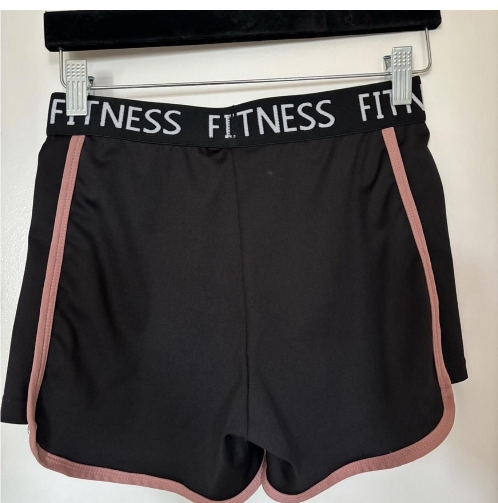 Other Fitness Sports Bra and Shorts Set - Pink and Black Size 32" / US 10 / IT 46 - 6 Thumbnail