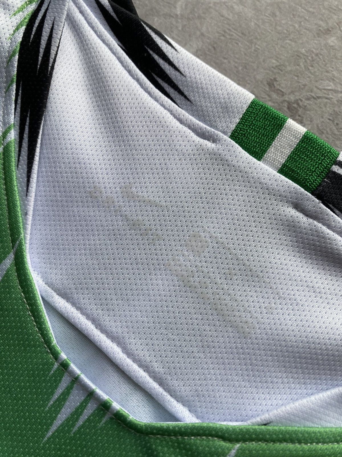 Nike NIGERIA HOME 2018 WORLD CUP SOCCER JERSEY FOOTBALL NIKE Size US L / EU 52-54 / 3 - 6 Thumbnail