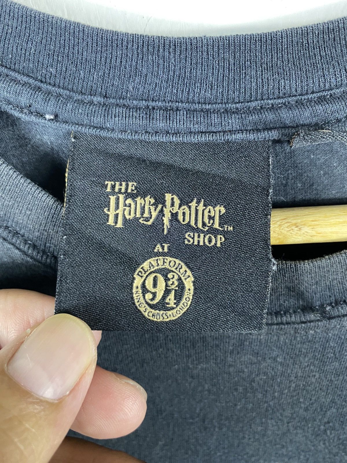 Vintage Harry Potter Shop Movie T-Shirt Size US L / EU 52-54 / 3 - 5 Thumbnail