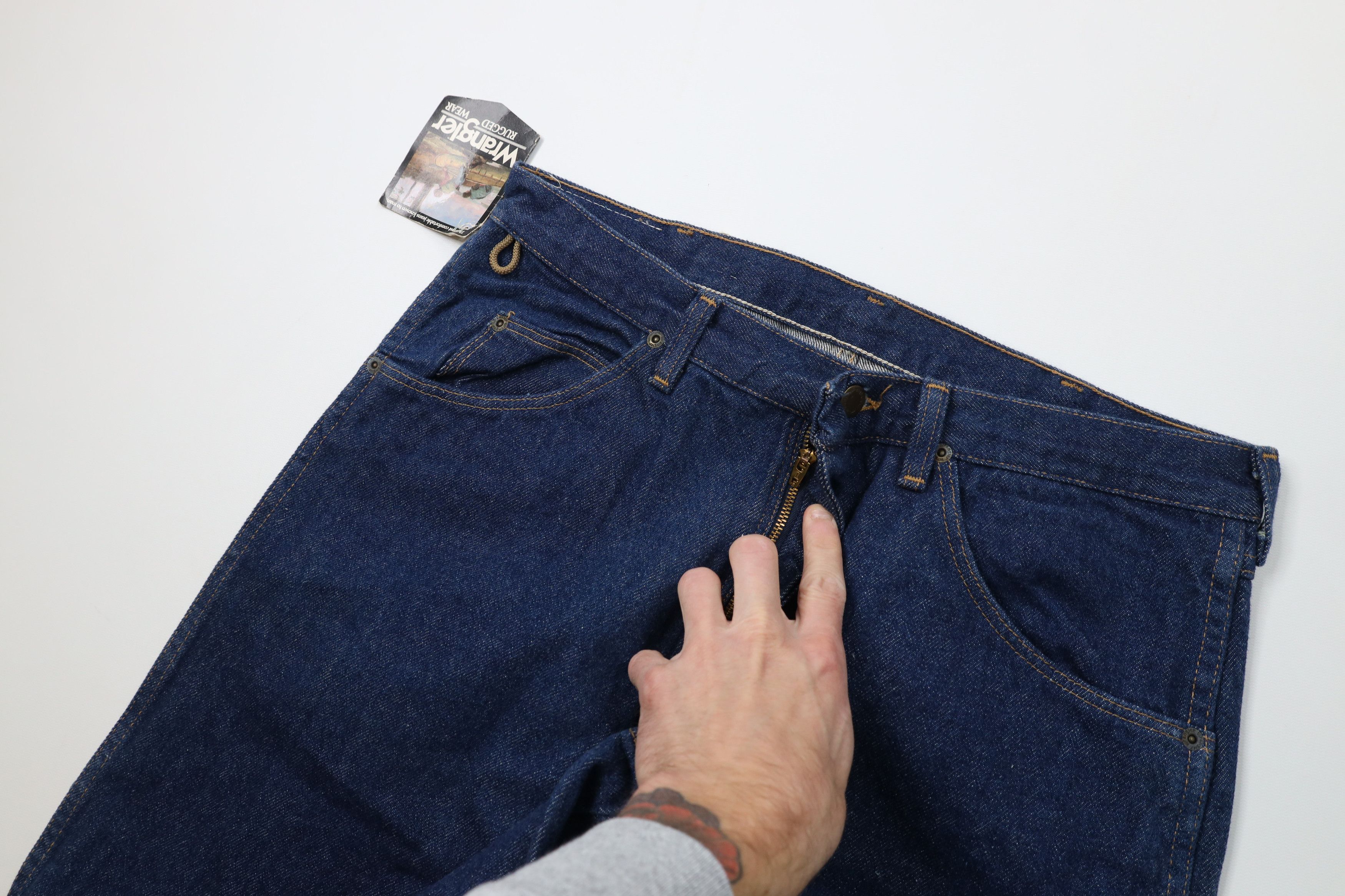 Wrangler Deadstock Vintage 90s Wrangler Denim Jeans Indigo Blue USA Size US 34 / EU 50 - 6 Thumbnail