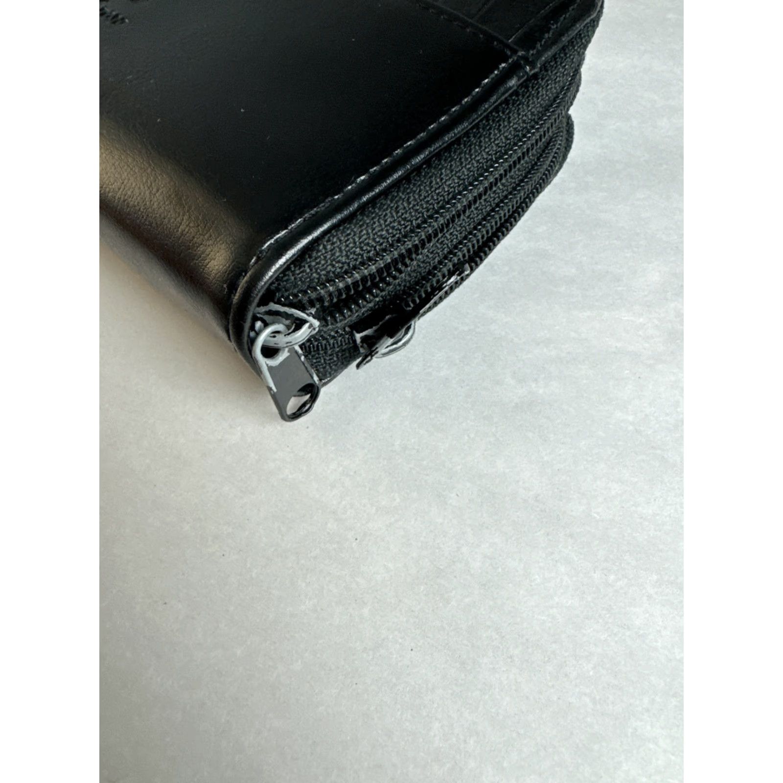 Bellerose Bellerose Wallet Women Black Faux Leather Zip-Around Storage Size ONE SIZE - 4 Thumbnail