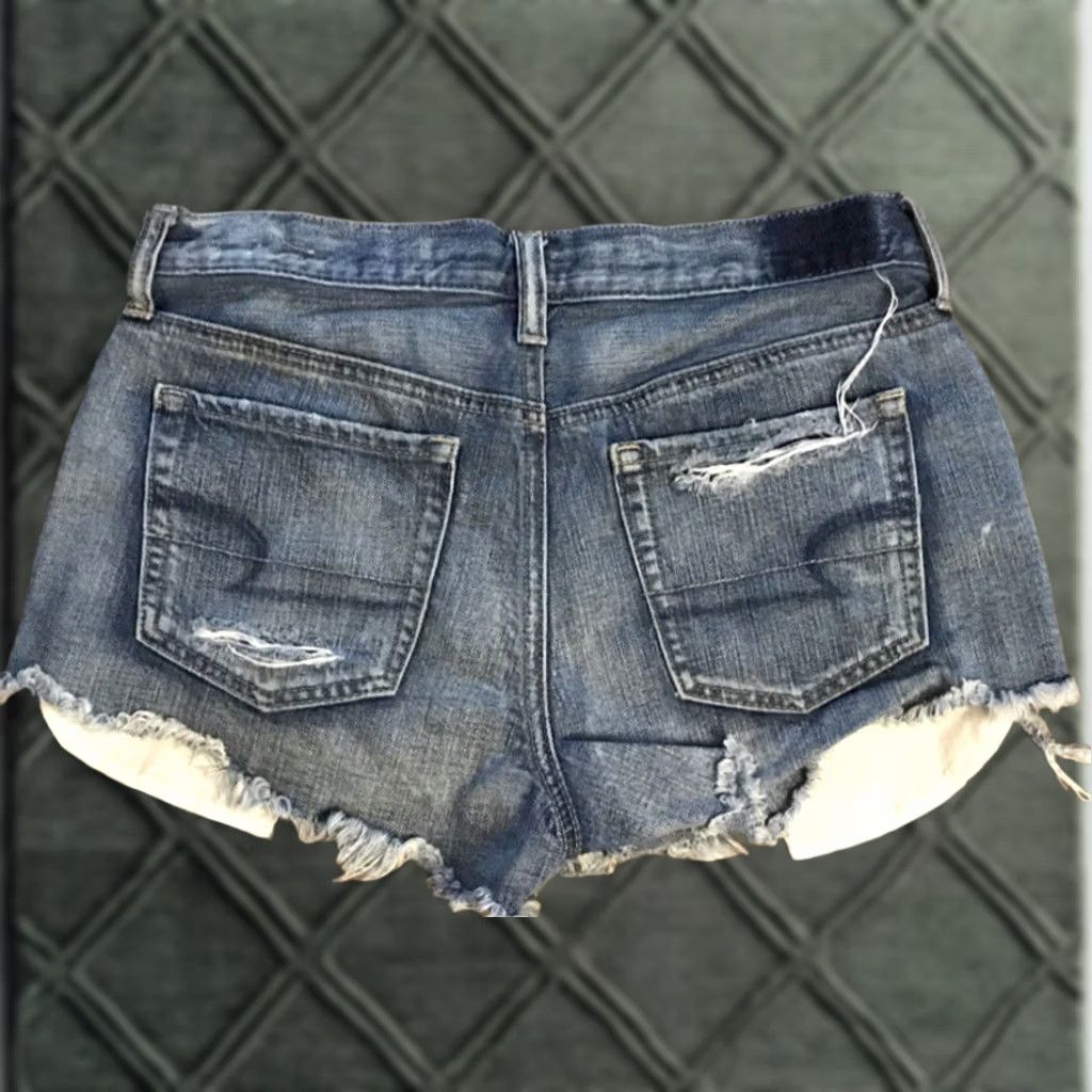 American Eagle Outfitters American Eagle Blue Denim Shorts Sz 4 Distressed Vintage Hi-rise Festival 938 Size 27" / US 4 / IT 40 - 1 Thumbnail