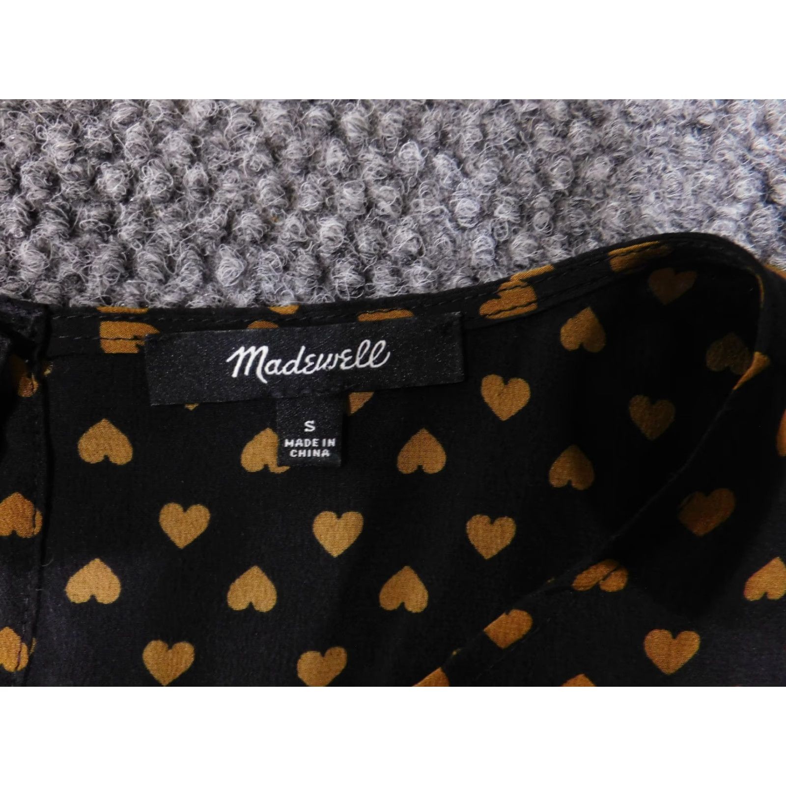 Madewell Madewell Blouse Womens Small Black Brown Heart Print Silk Long Sleeve button up Size S / US 4 / IT 40 - 5 Thumbnail