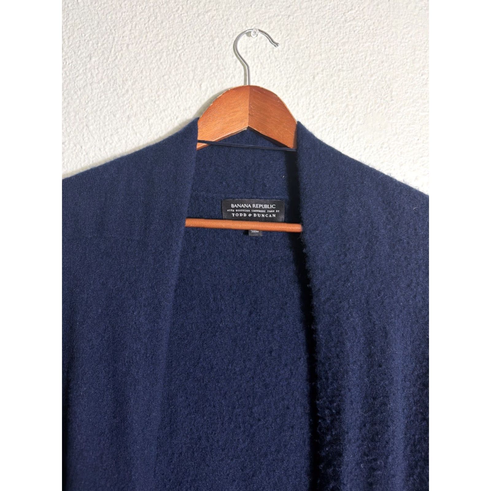 Banana Republic VINTAGE Banana Republic Todd Duncan Cashmere Scottish Navy Blue Cardigan Womens XS Size XS / US 0-2 / IT 36-38 - 3 Thumbnail