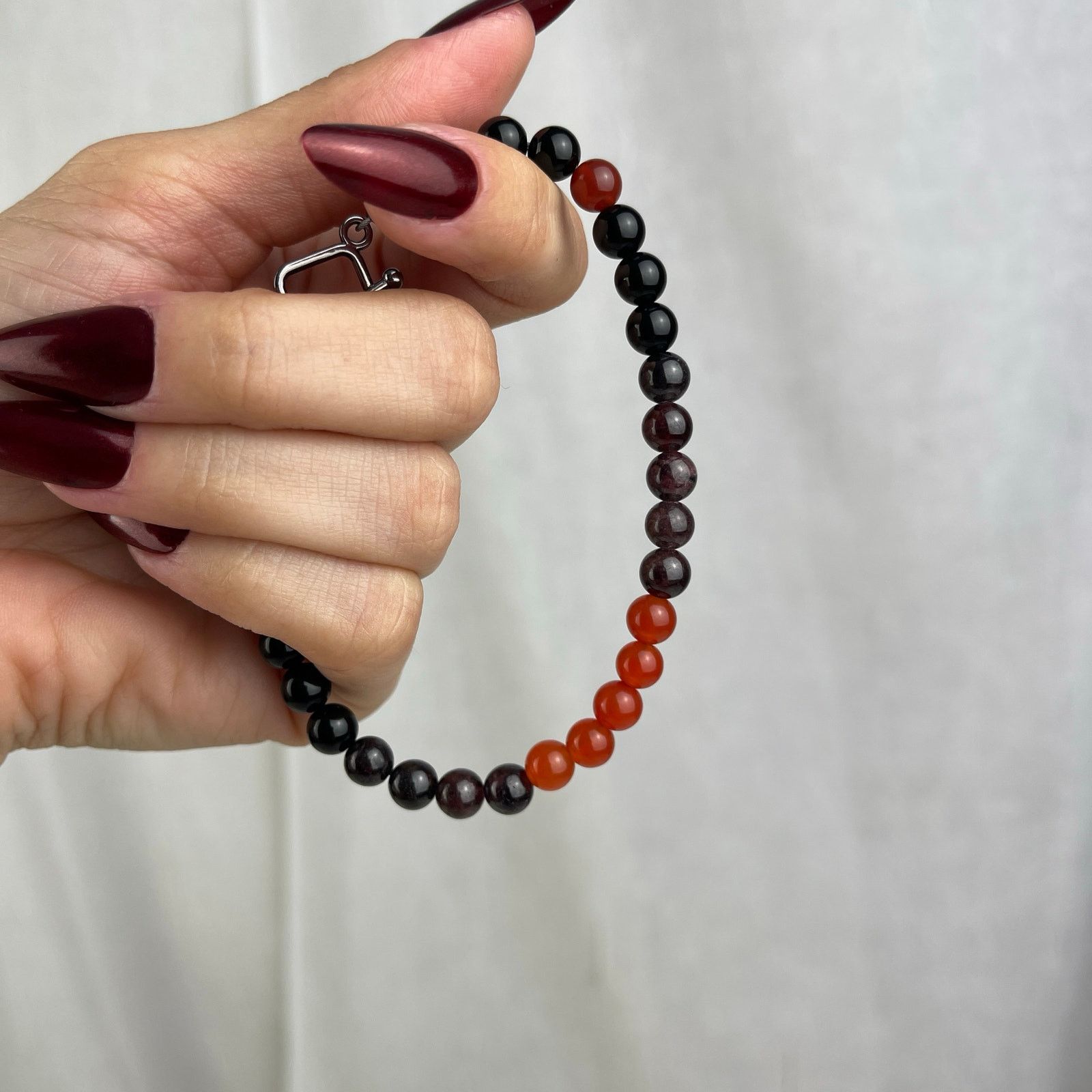 Handmade Carnelian Garnet Obsidian Crystal Gemstone Bead Bracelet Size ONE SIZE - 21 Thumbnail