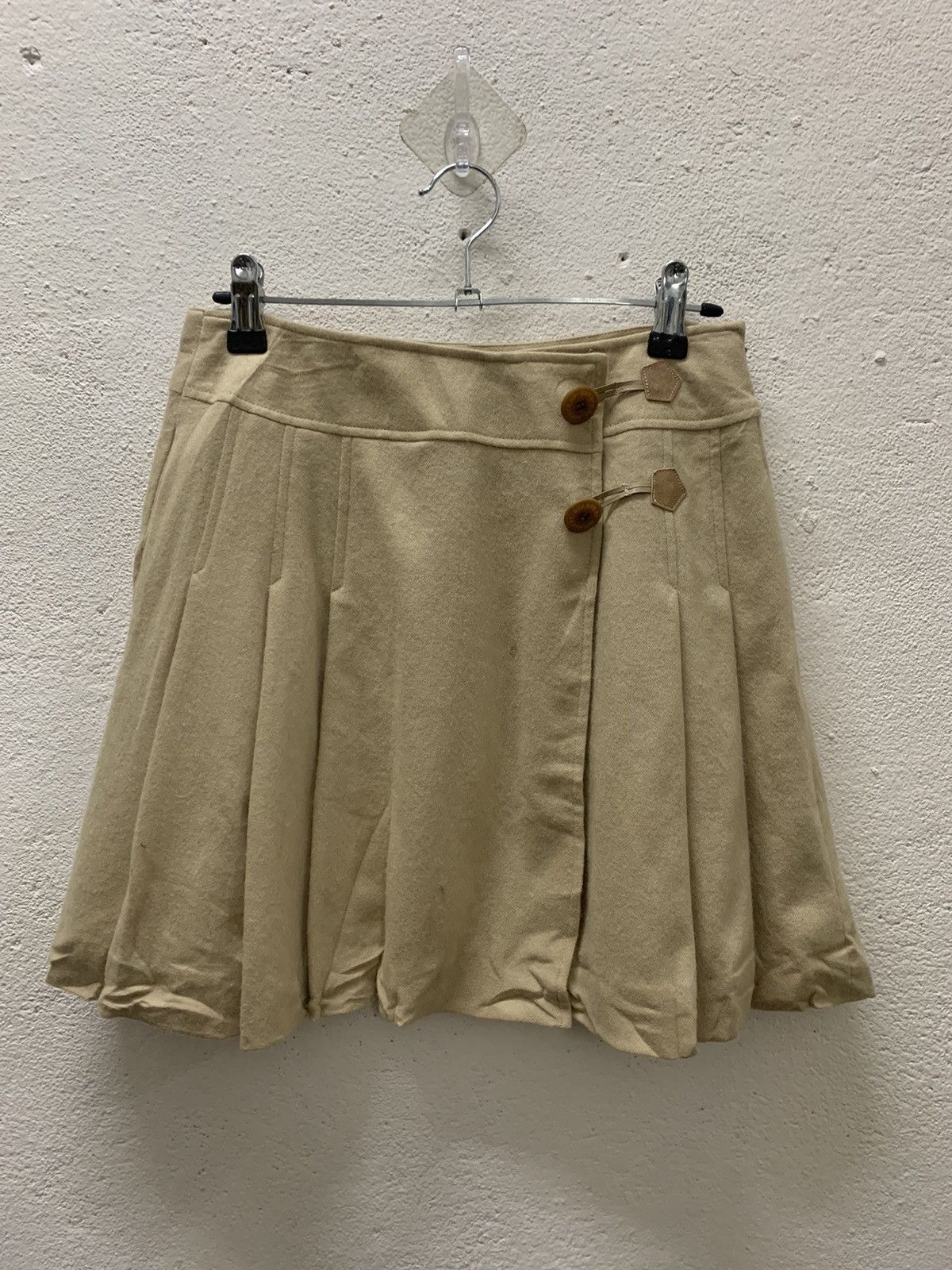 Burberry Vintage Burberry Pleated Mini Skirt Wool Size 26" / US 2 / IT 38 - 1 Thumbnail