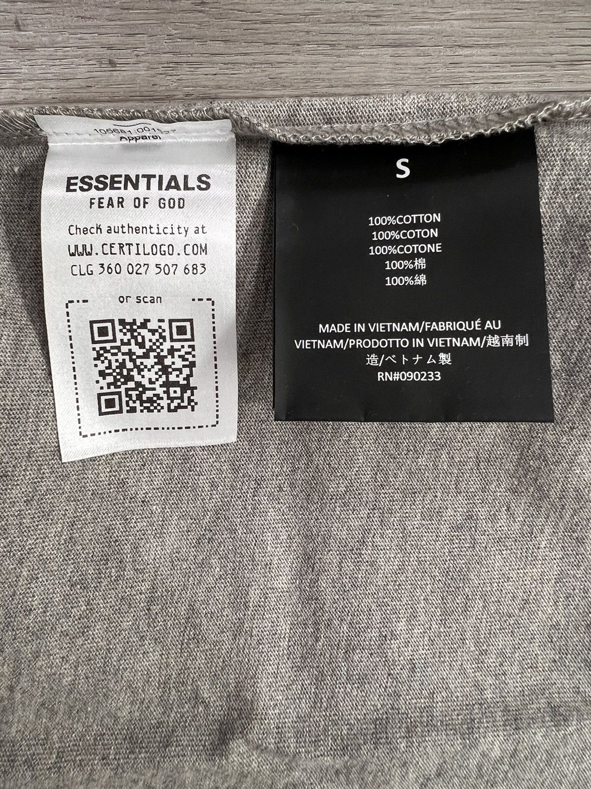 Essentials Essentials NBA Paris shirt size Small Size US S / EU 44-46 / 1 - 4 Thumbnail