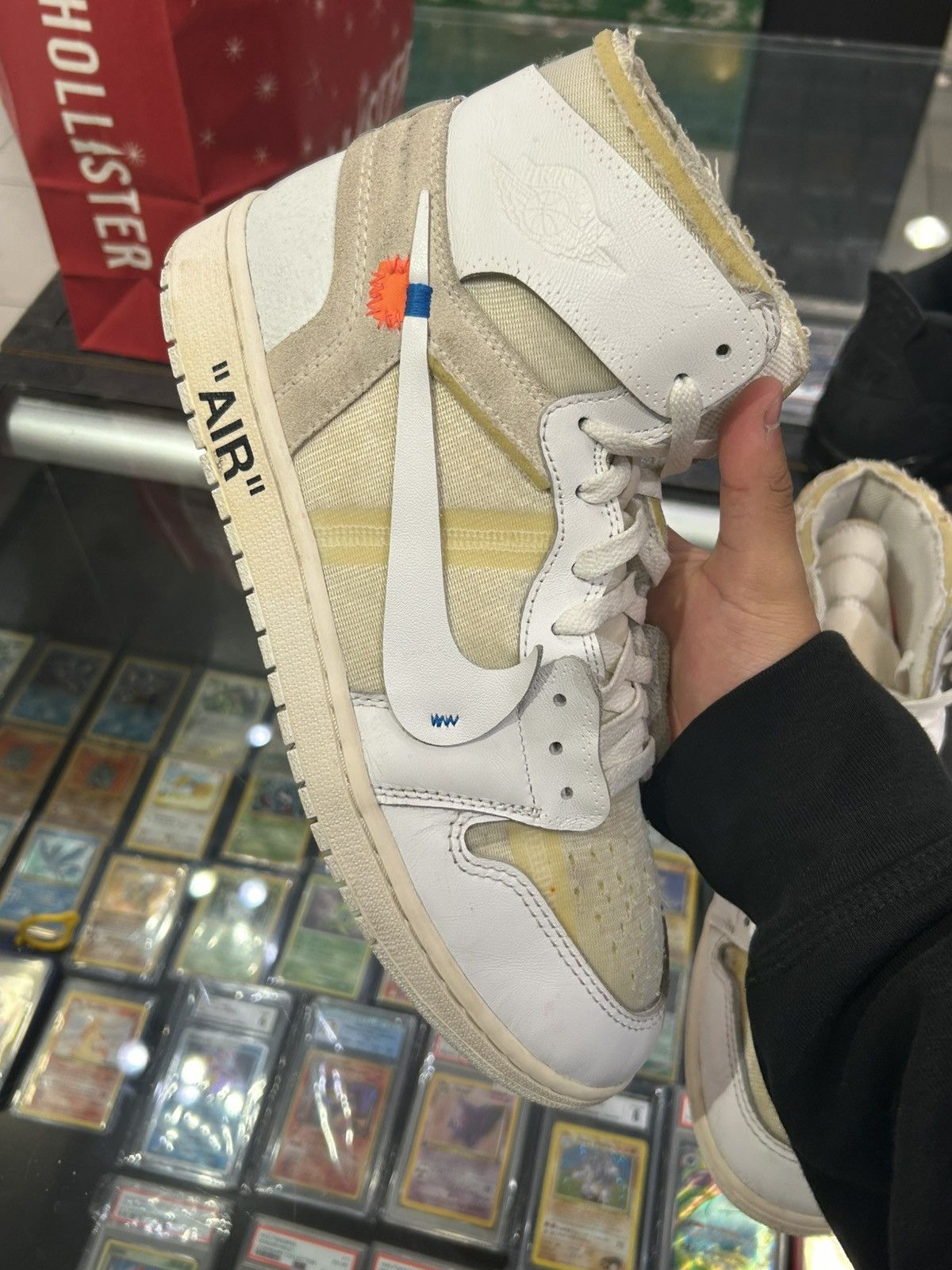 Jordan Brand × Off-White Jordan 1 retro High Off-white Euro Size US 12 / EU 45 - 5 Thumbnail