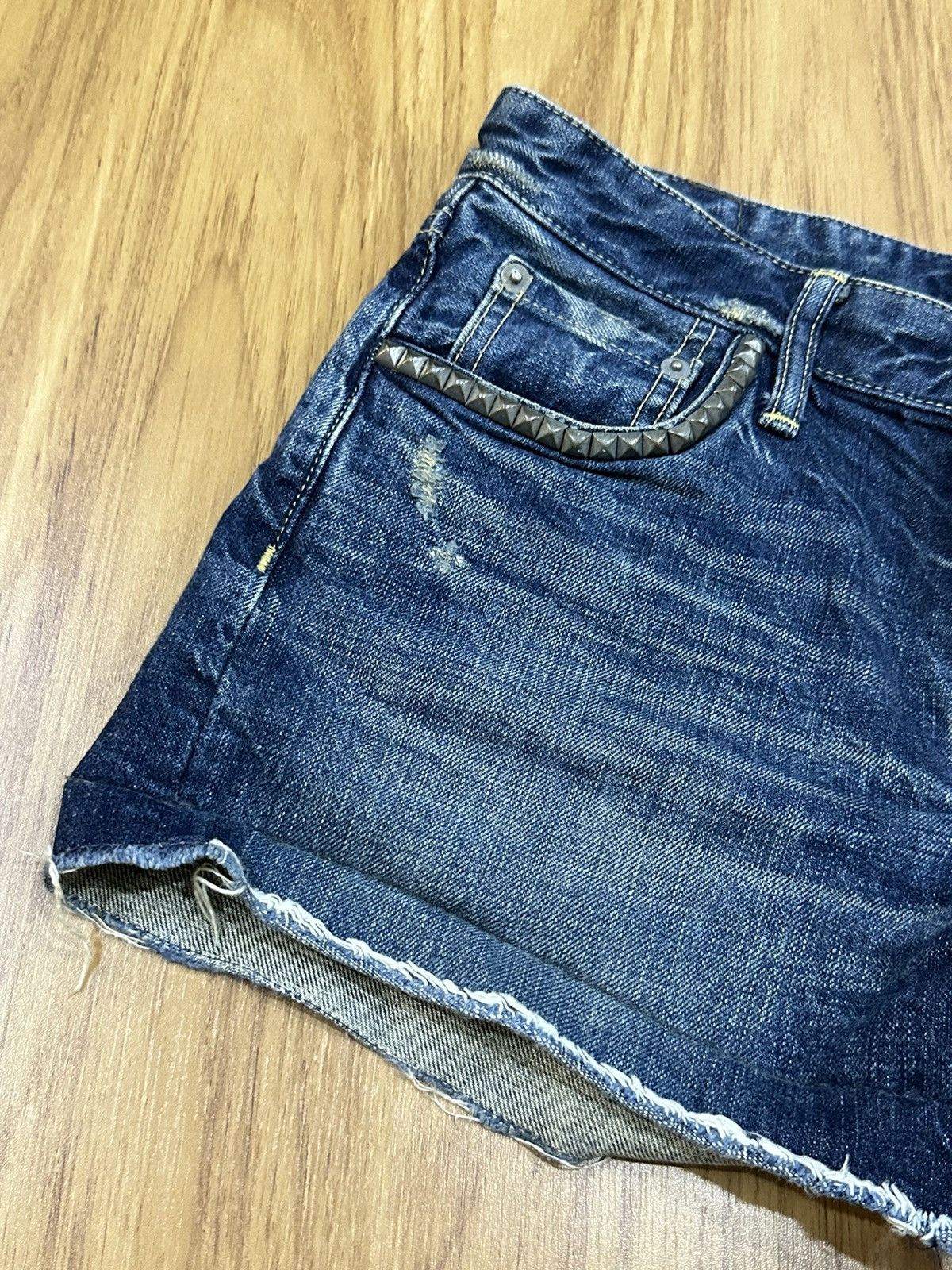 Hysteric Glamour Hysteric Glamour Studded Low Rise Denim Short Size 28" / US 6 / IT 42 - 4 Thumbnail