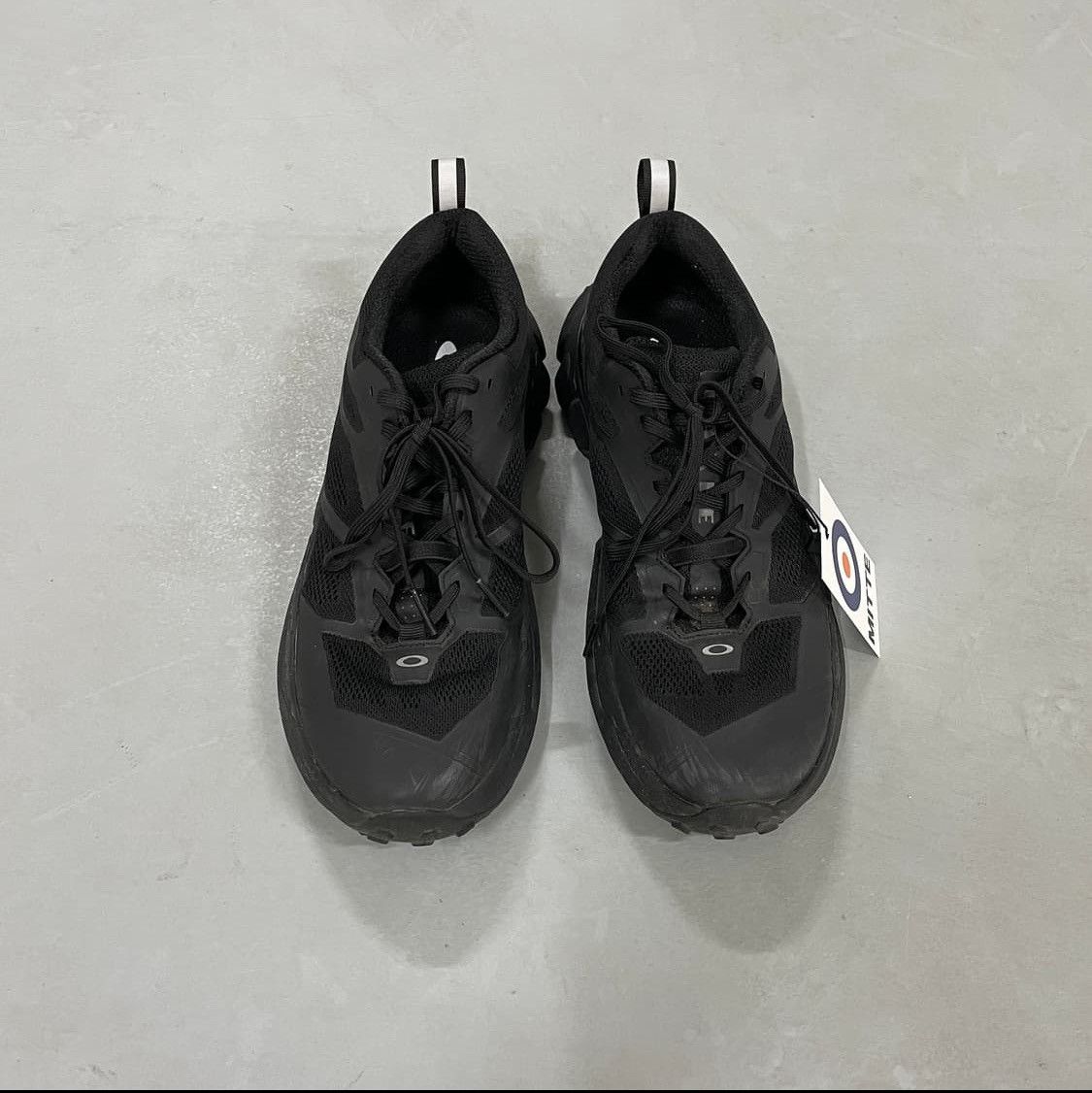 image of Oakley Lite Shield Shoes in Black, Men's (Size 9)