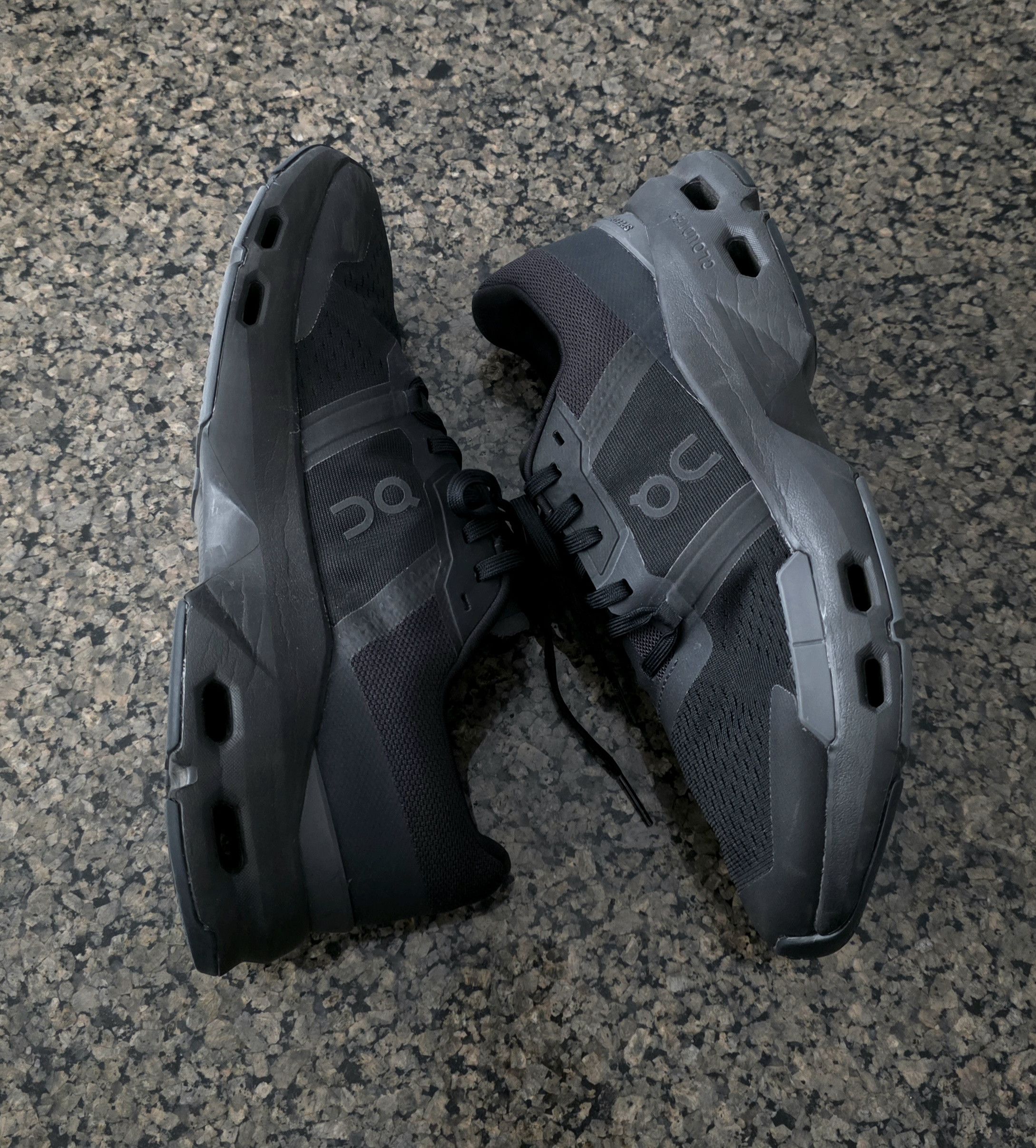 On On Cloud pulse Black Eclipse 3MD30060106 Speedboard Men 8.5 Size US 8.5 / EU 41-42 - 3 Thumbnail