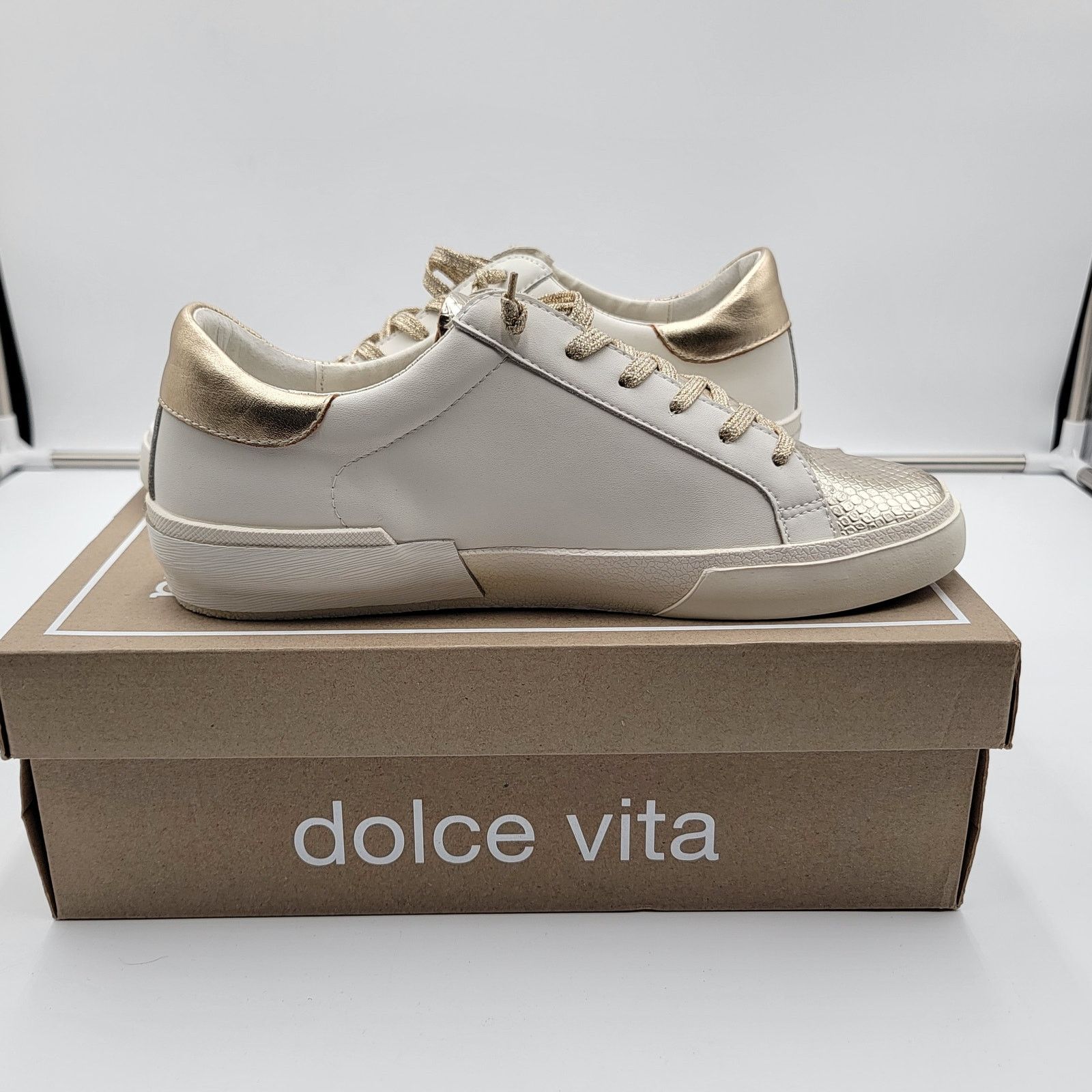 Dolce Vita Dolce Vita Zina Women's Oxford Sneakers-White/Gold Sz 10 Size US 10 / IT 40 - 2 Thumbnail