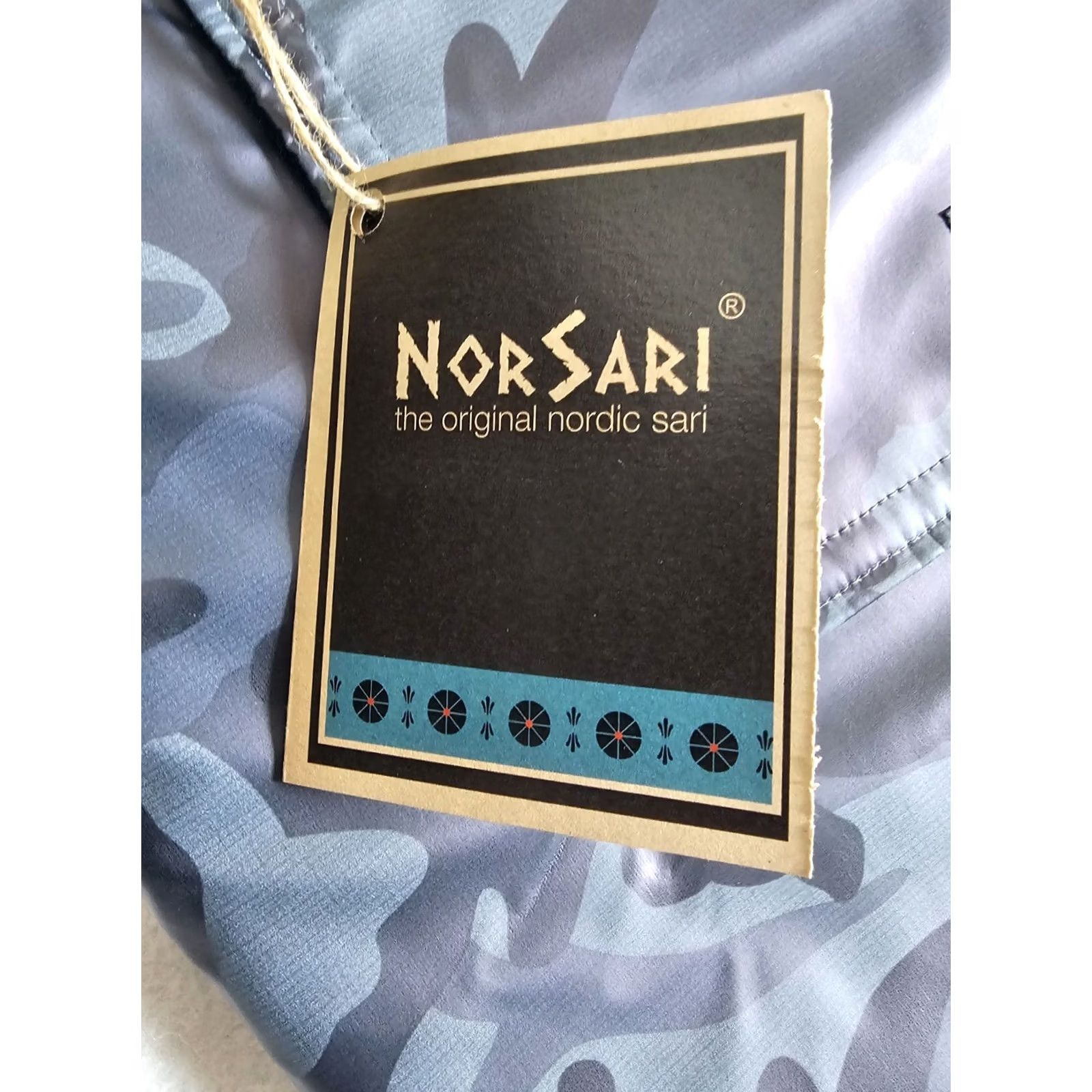 Vintage NorSari The Original Nordic Sari Wrap Wool Lined Wearable Blanket Blue Camo Skirt Midi Wrap Womens NWTs Size 32" / US 10 / IT 46 - 5 Thumbnail