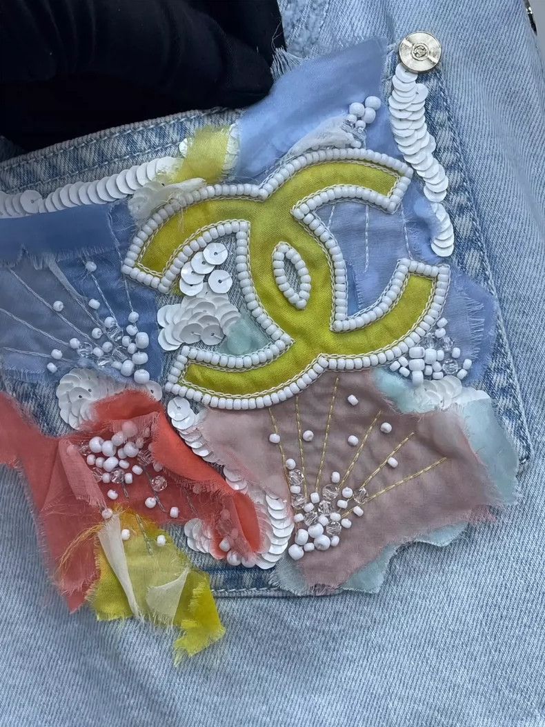 Chanel 21C light blue beaded pocket denim shorts 2504-Nexta