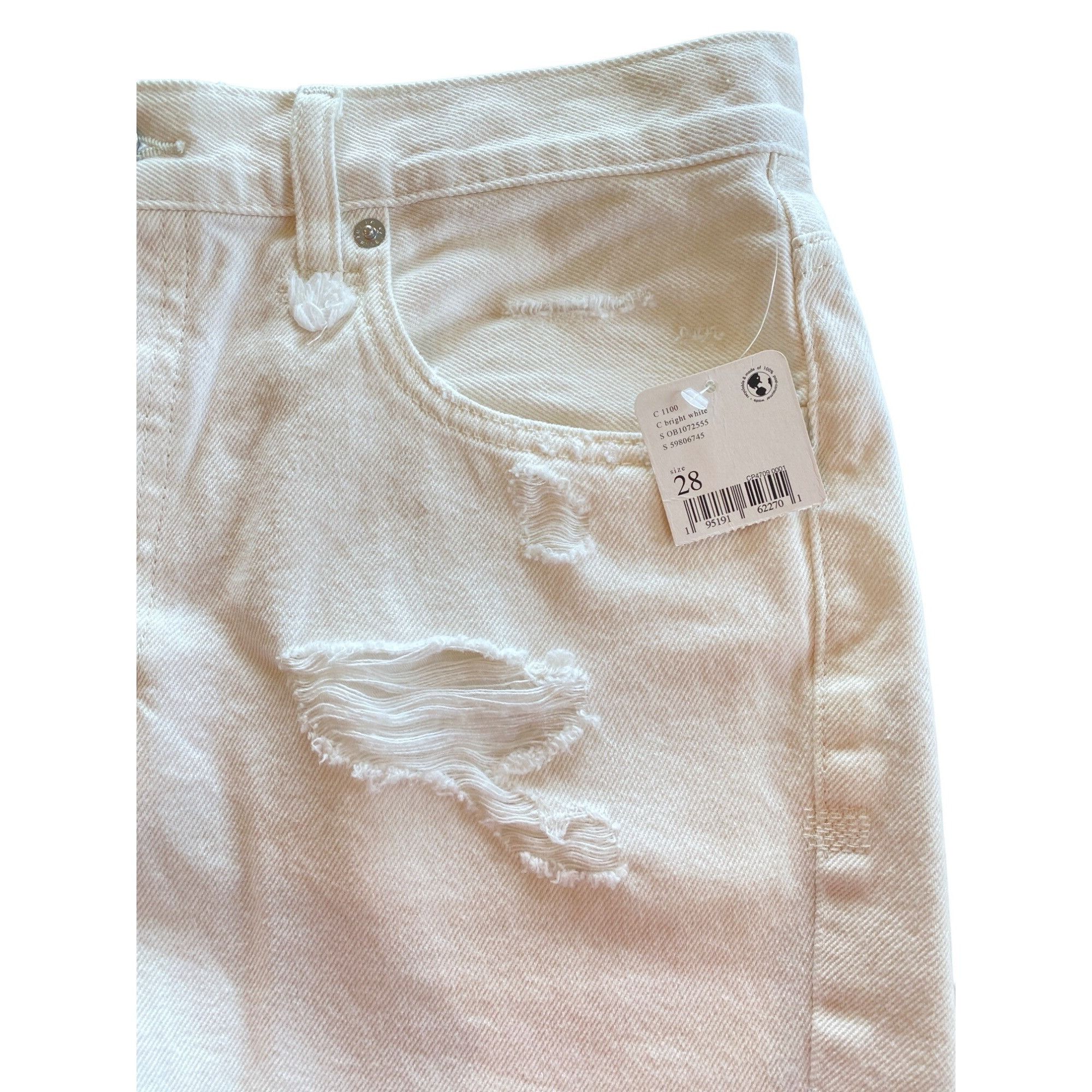 Free People NWT Free People W's 28 Distressed Denim Shorts Bright White Size 28" / US 6 / IT 42 - 8 Thumbnail