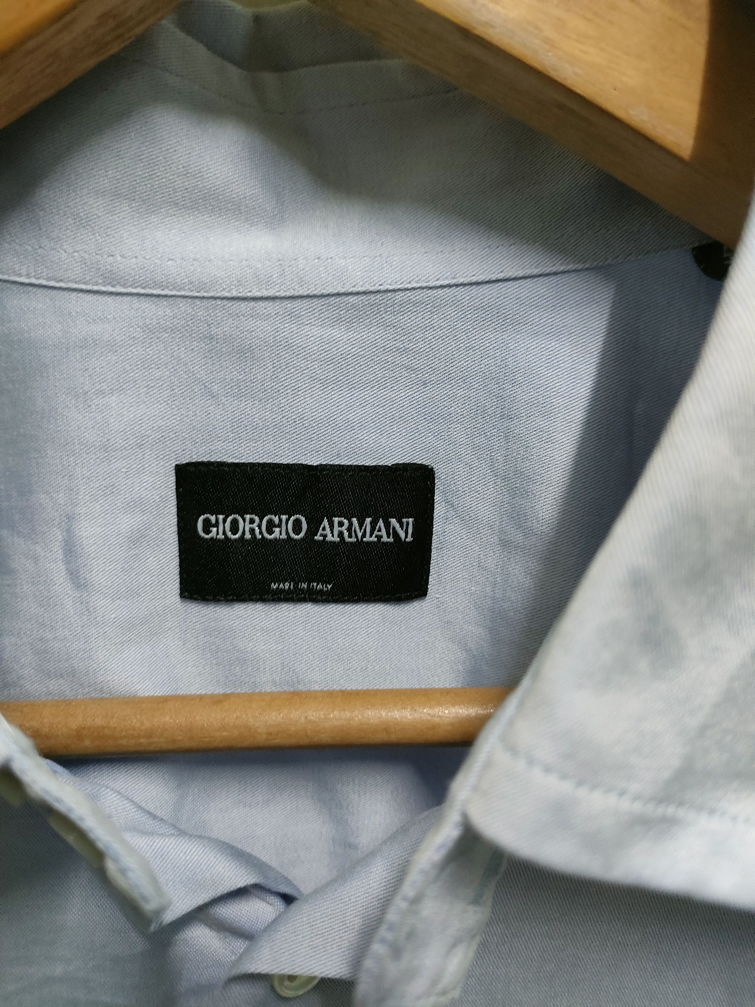 Giorgio Armani Giorgio Armani Button Ups Size US L / EU 52-54 / 3 - 4 Thumbnail