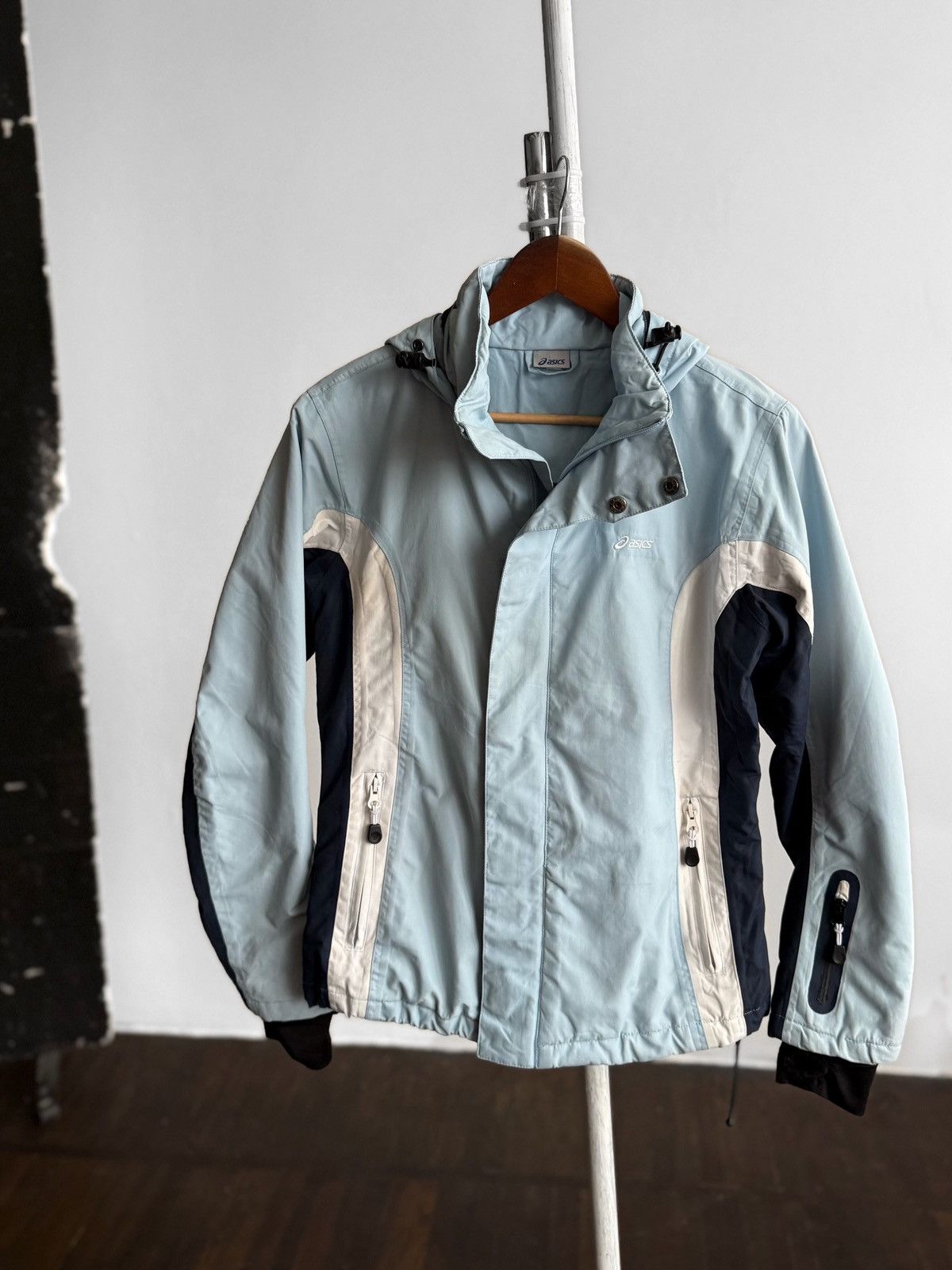 Asics Asics Wmns Vintage Ski Jacket Light Blue Hooded Winter Size M / US 6-8 / IT 42-44 - 1 Thumbnail