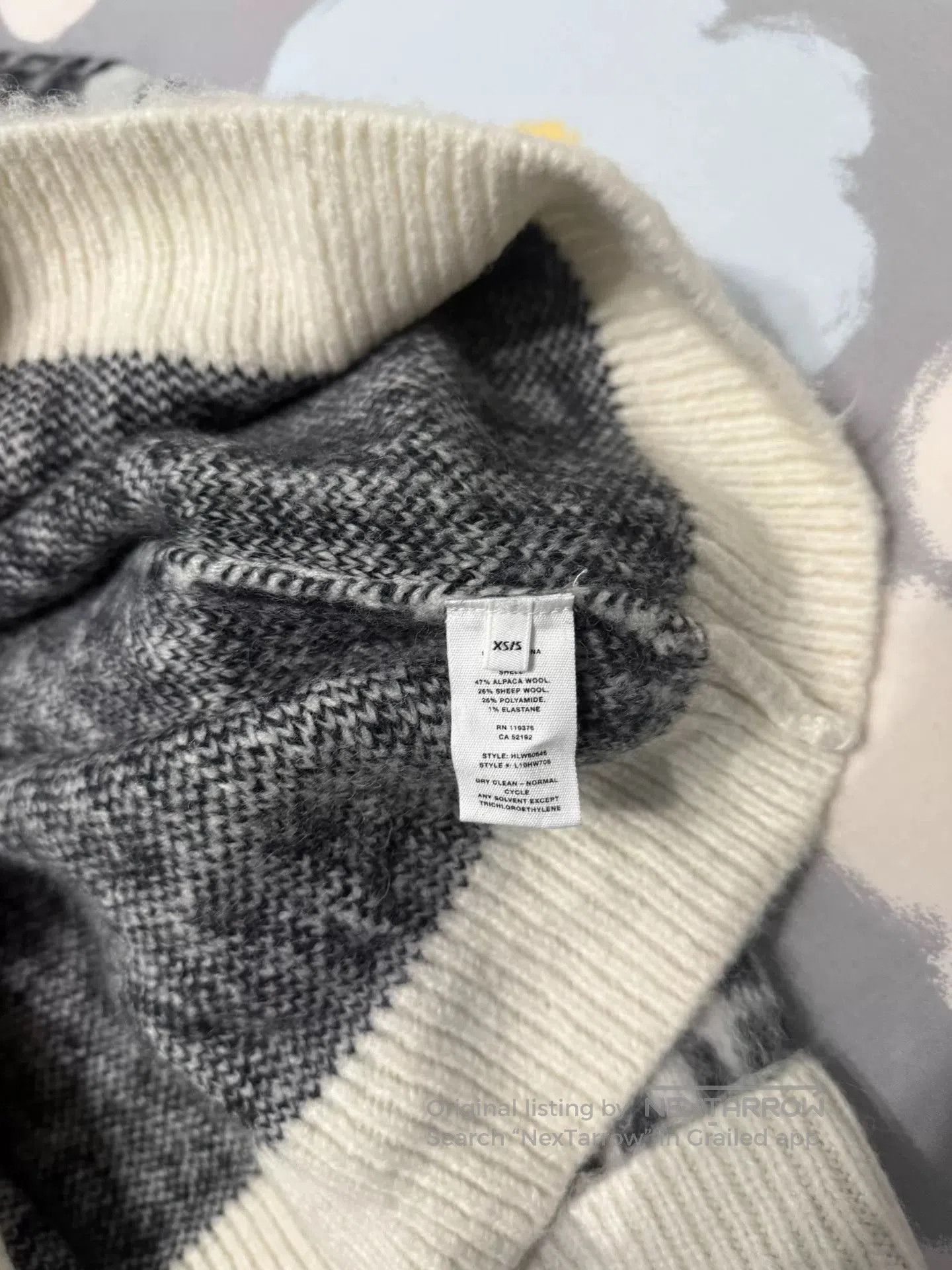 Helmut Lang Helmut Lang Fuzzy Sweater in Black and White. Size S / US 4 / IT 40 - 8 Thumbnail