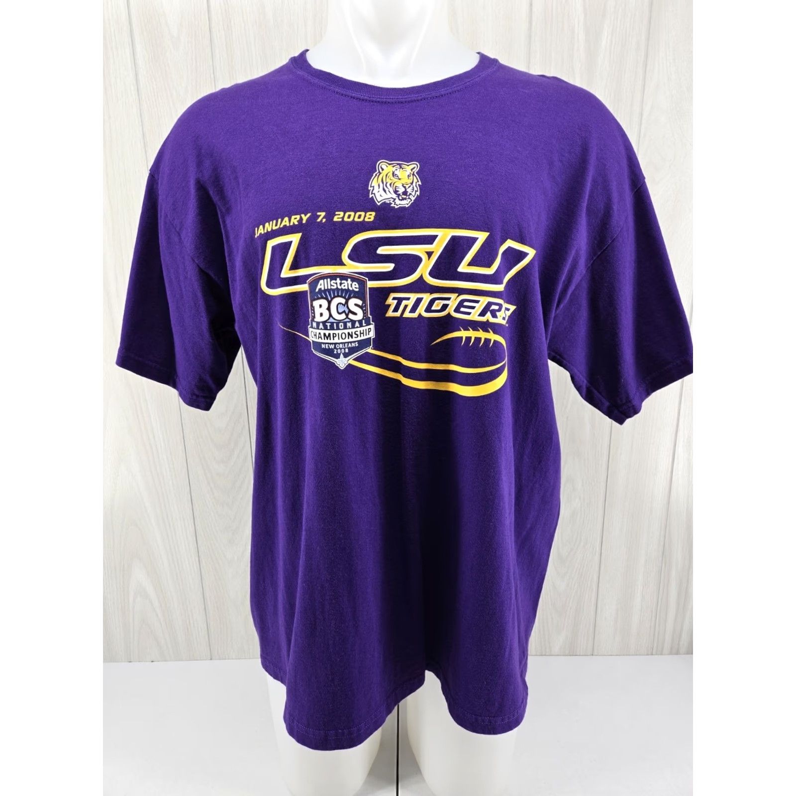 Gildan VINTAGE 2008 National BCS Championship Shirt LSU MEN'S XL Purple" Size US XL / EU 56 / 4 - 2 Thumbnail