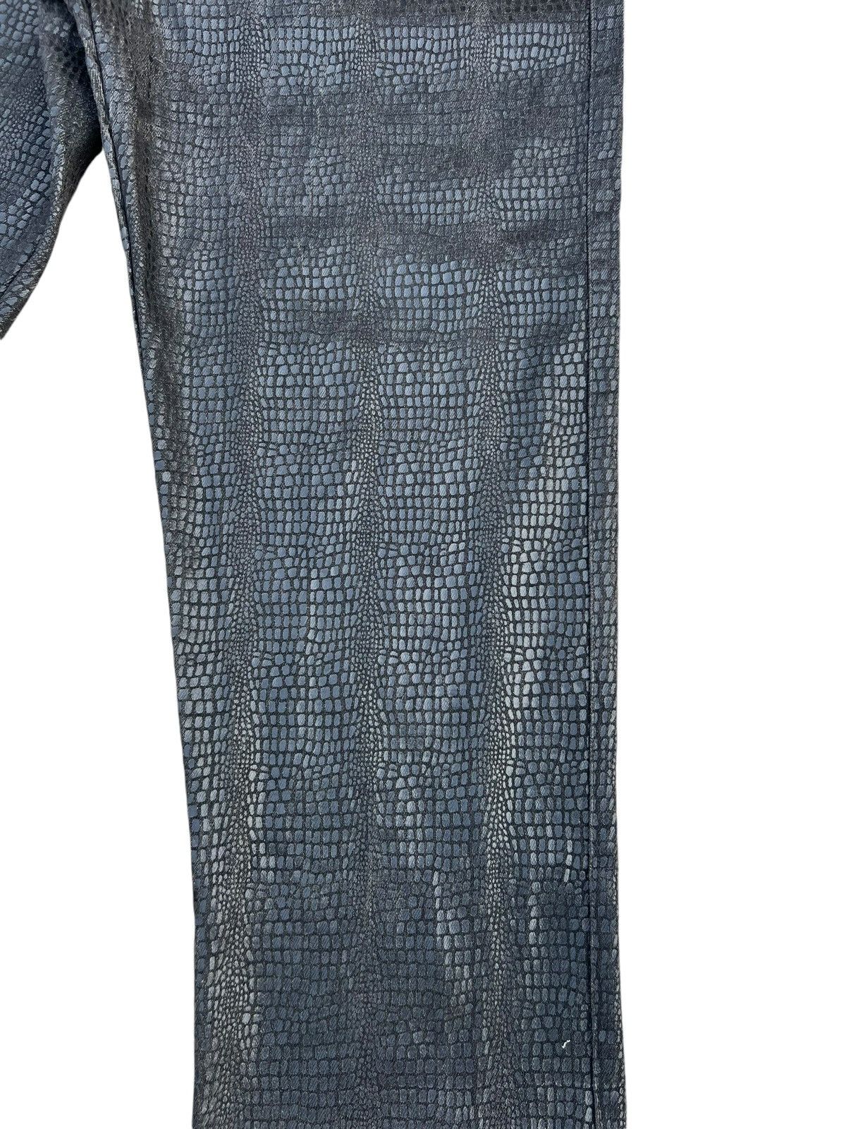 Guess Vintage 90s Guess Croc Skin Print Waxed Denim Jeans Size US 34 / EU 50 - 10 Thumbnail