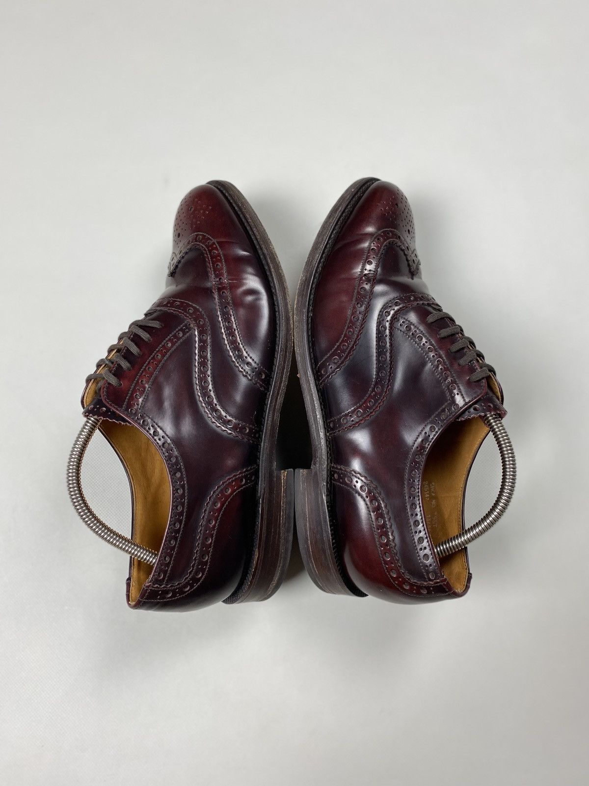 Loake Loake men’s leather brogue shoes size UK 9.5 / US 10.5 Size US 10.5 / EU 43-44 - 18 Thumbnail