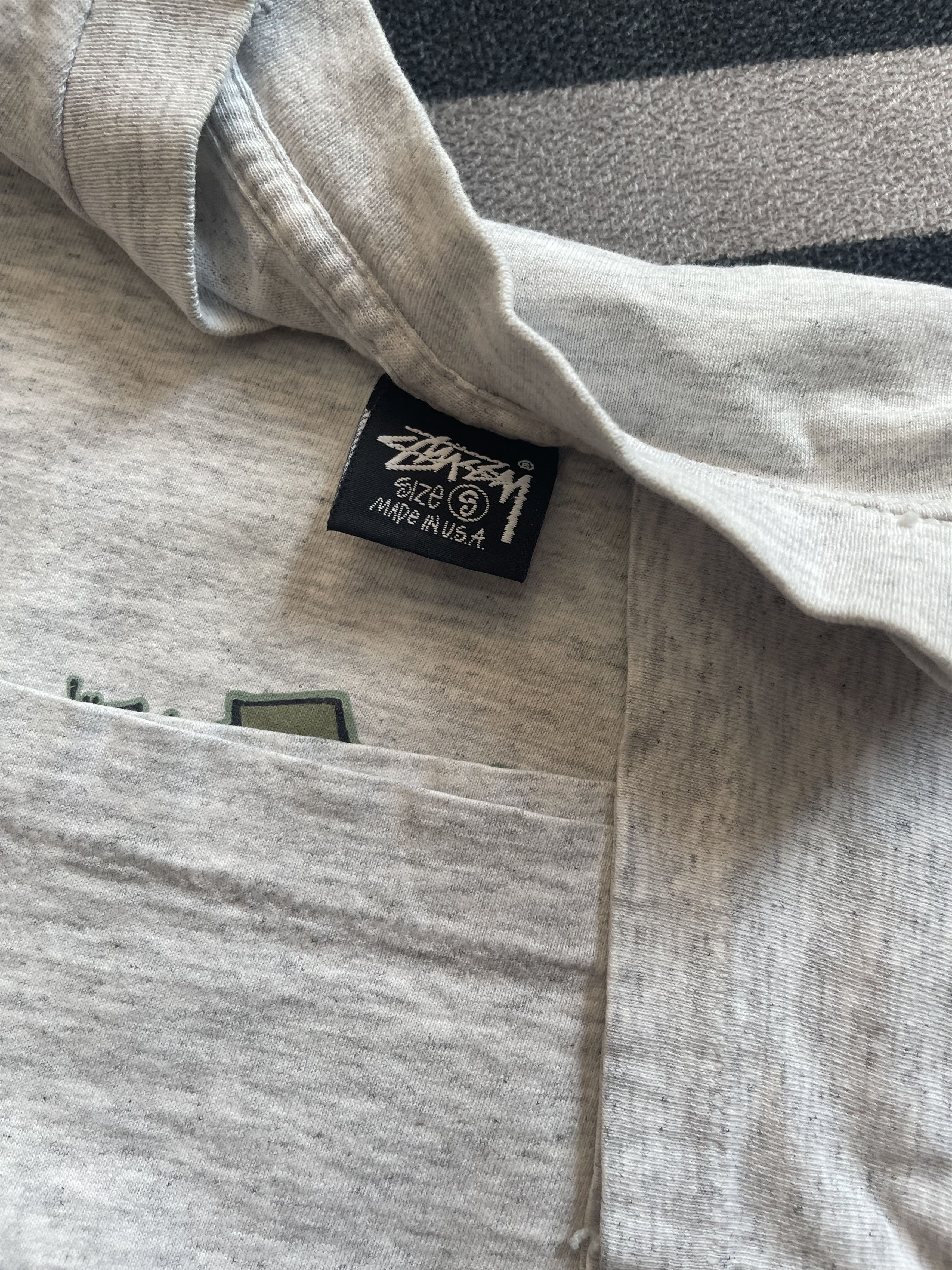 Stussy VINTAGE 90s STUSSY Skate Man S-Logo T-Shirt Size US S / EU 44-46 / 1 - 4 Thumbnail