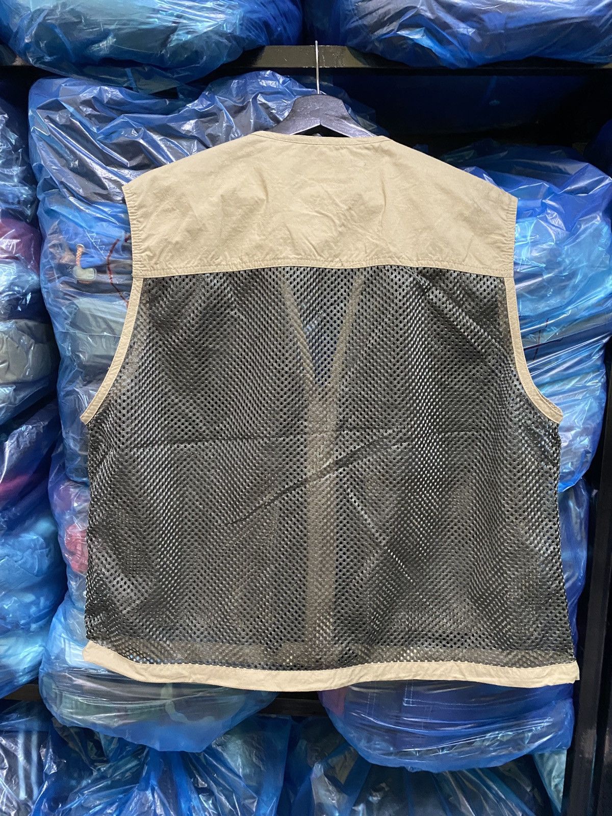 Montbell Montbell Lightweight Mesh Utility Vest - Khaki Outdoor Gear Size US L / EU 52-54 / 3 - 7 Thumbnail