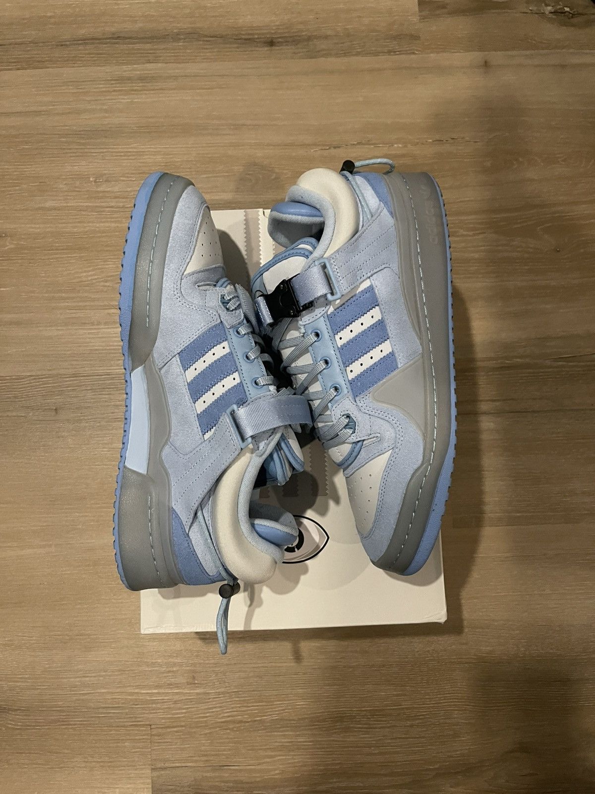 Adidas Adidas x bad bunny blue tint buckle forum low Size US 12 / EU 45 - 6 Thumbnail