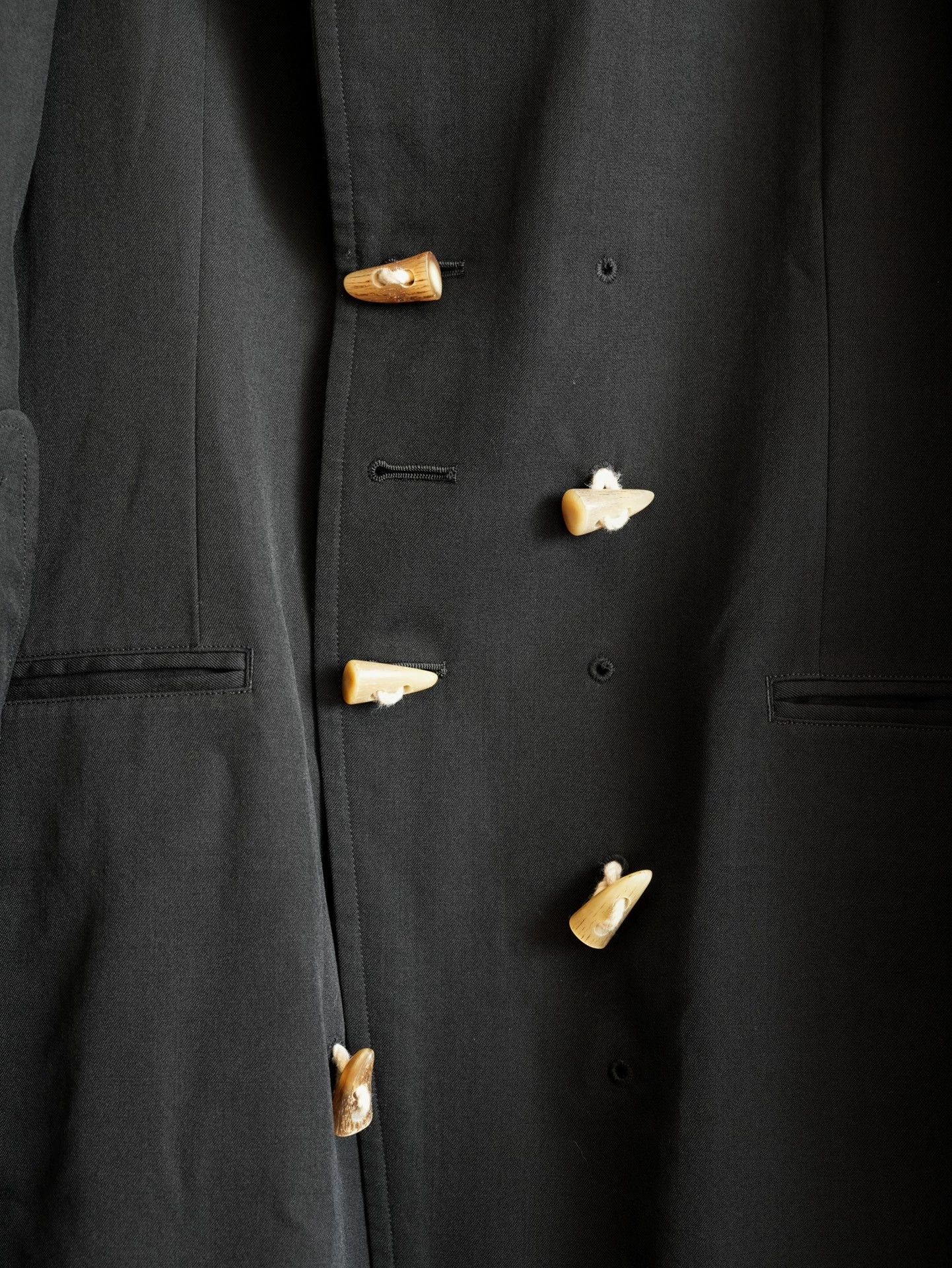 Yohji Yamamoto Yohji Yamamoto 12AW Dbl Horn Button Long J73 S2 Size US M / EU 48-50 / 2 - 5 Thumbnail