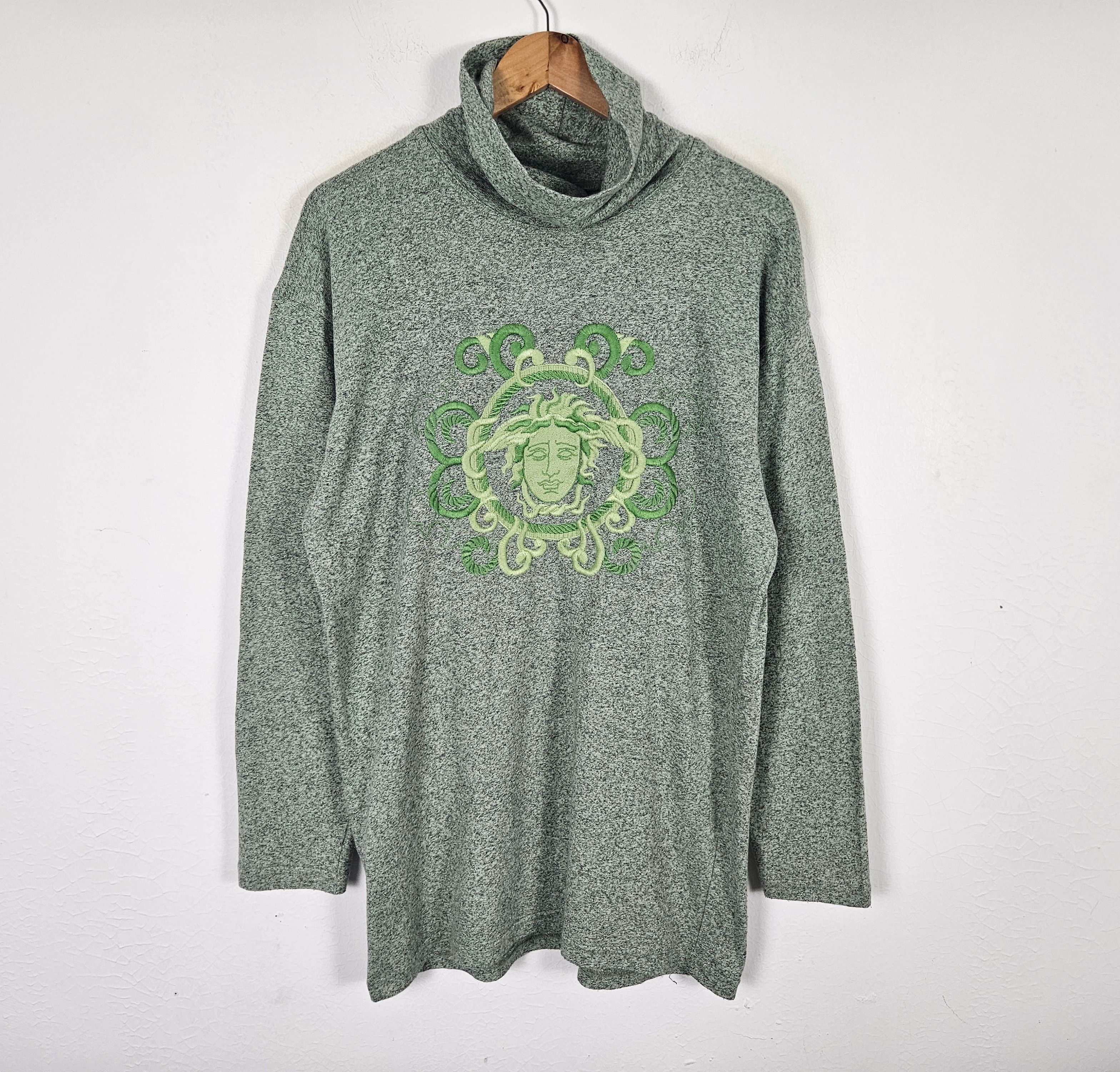 Versace Jeans Couture Vintage Versace Jeans Couture Medusa embroidery turtleneck Size US M / EU 48-50 / 2 - 2 Thumbnail