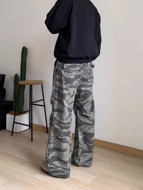 Japanese Brand Vintage Washed Loose Fit Outdoor Workwear Camo Pants Size US 30 / EU 46 - 7 Thumbnail