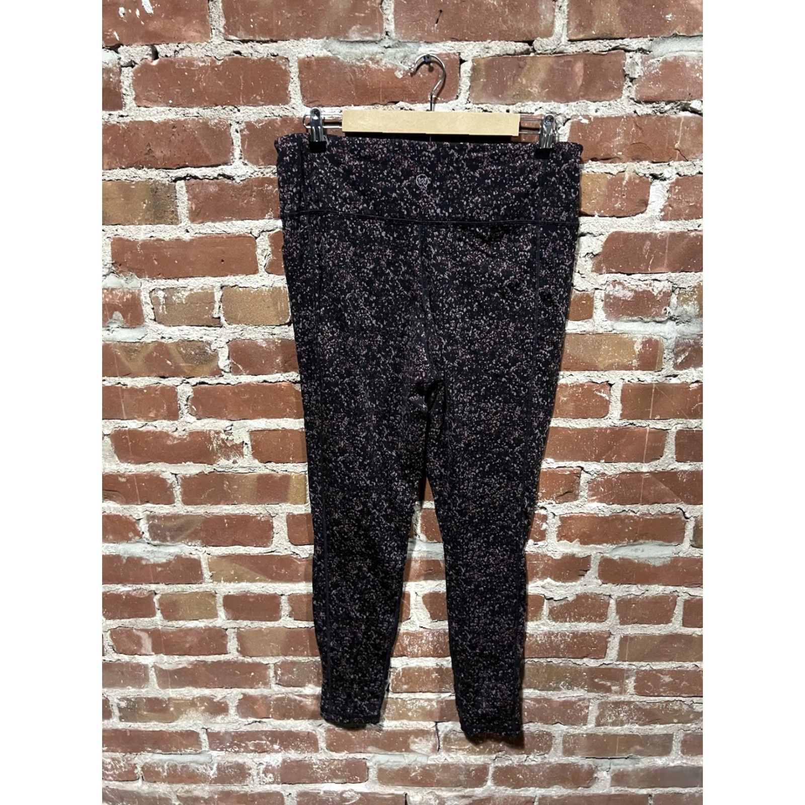 Vintage We Wander Womens Black Floral Cropped Leggings Pullon Size XL M Black Floral Cropped Leggings Womens XL we wander Size 32" / US 10 / IT 46 - 2 Thumbnail