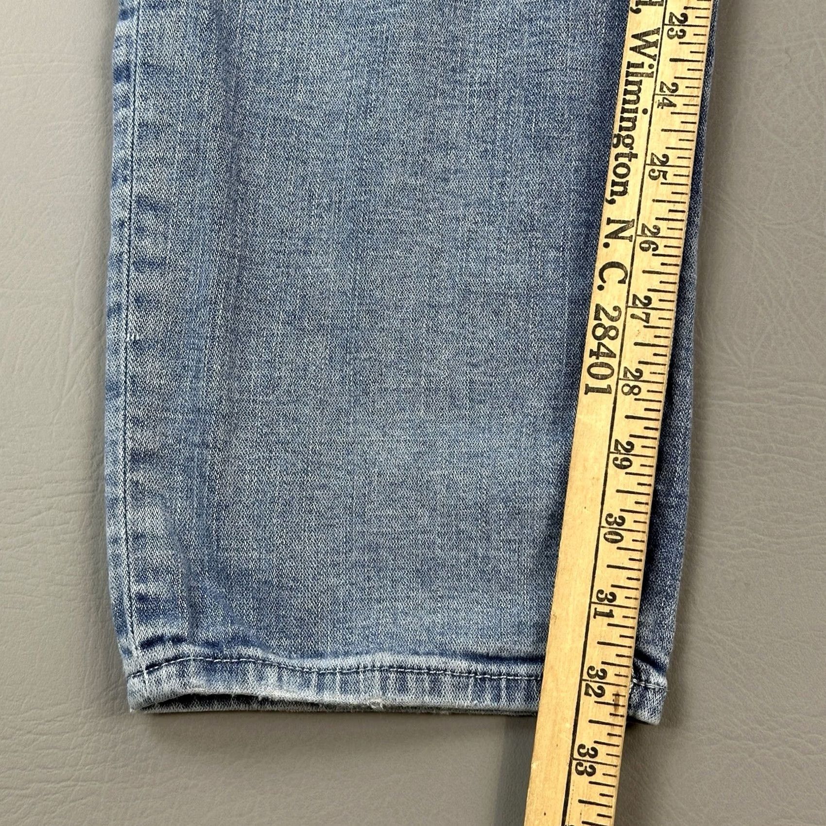 True Religion True Religion Jeans Mens 33x32 Geno Relaxed Slim Distressed Stretch Casual Jeans Size US 33 - 3 Thumbnail