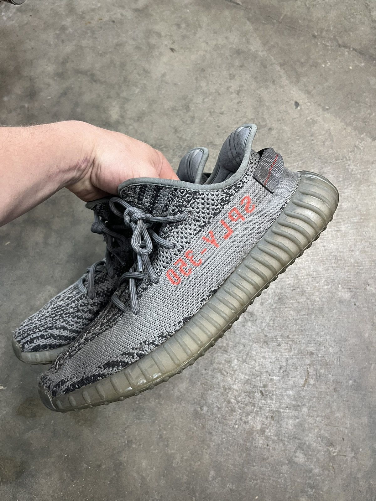 Adidas Adidas yeezy beluga 2.0 V2 Size US 10.5 / EU 43-44 - 2 Thumbnail