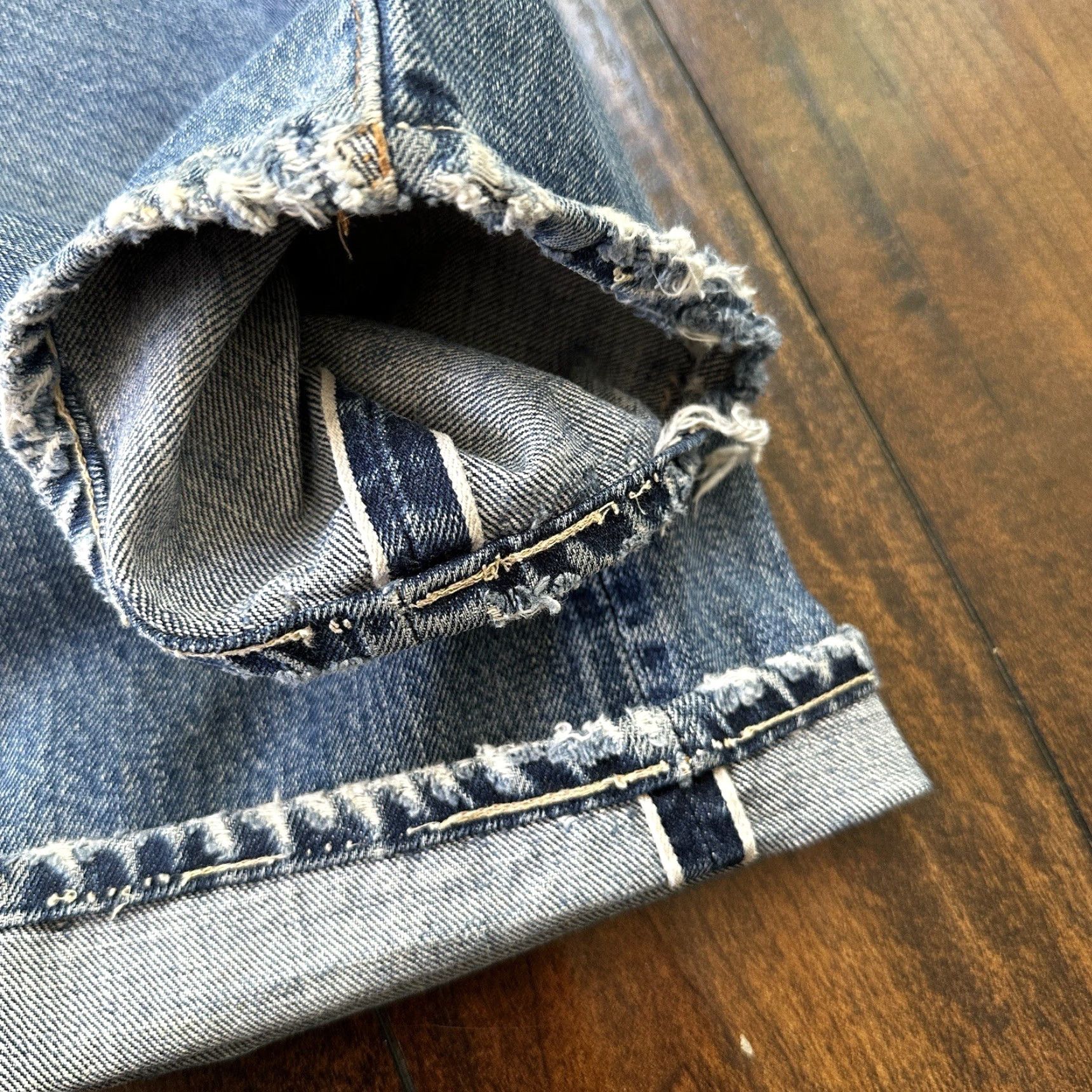 Levi's VINTAGE Levi's 501XX Jeans Regular 29x29 Dark Denim Blue USA 1960s 1970s Big E Redline Selvedge Men's Jeans Size US 29 - 2 Thumbnail