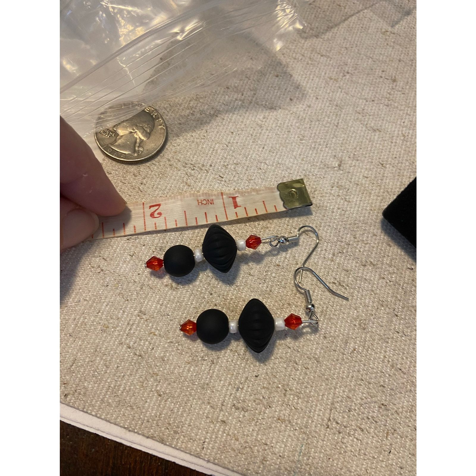 Handmade Handmade red white and black bead earrings Size ONE SIZE - 3 Thumbnail