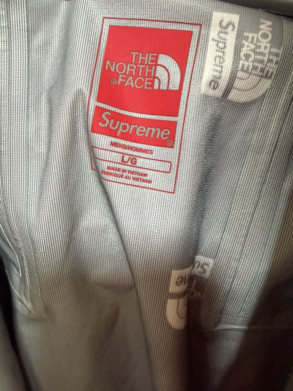 Supreme × The North Face Supreme x The North Face Summit Series Jacket Size US L / EU 52-54 / 3 - 5 Thumbnail