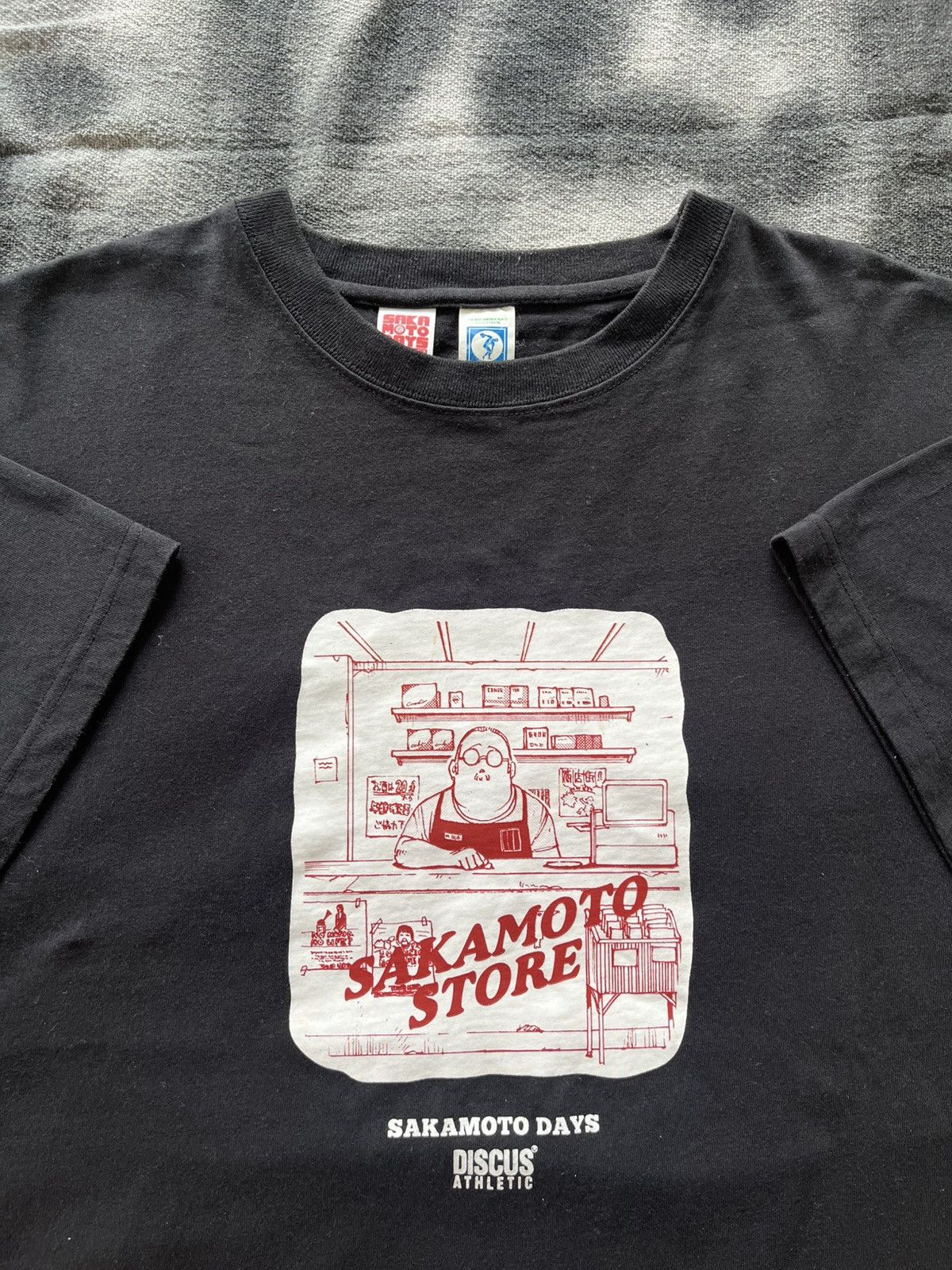 Anime × Japanese Brand RARE Sakamoto Days Anime Promo Tshirt Size US XL / EU 56 / 4 - 1 Thumbnail